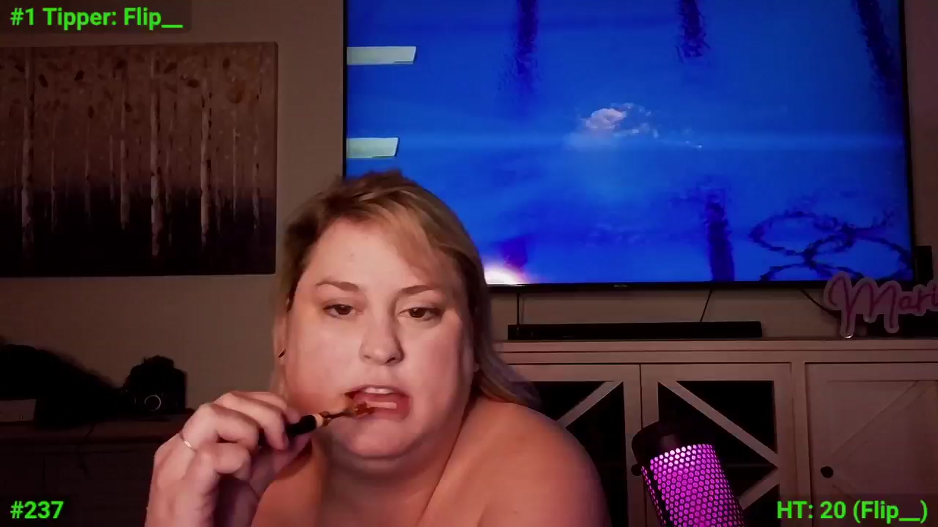 Gallery image thumbnail from mari_jae's myfreecams stream on, 08/15/2024, 09:06 image 5 of 20