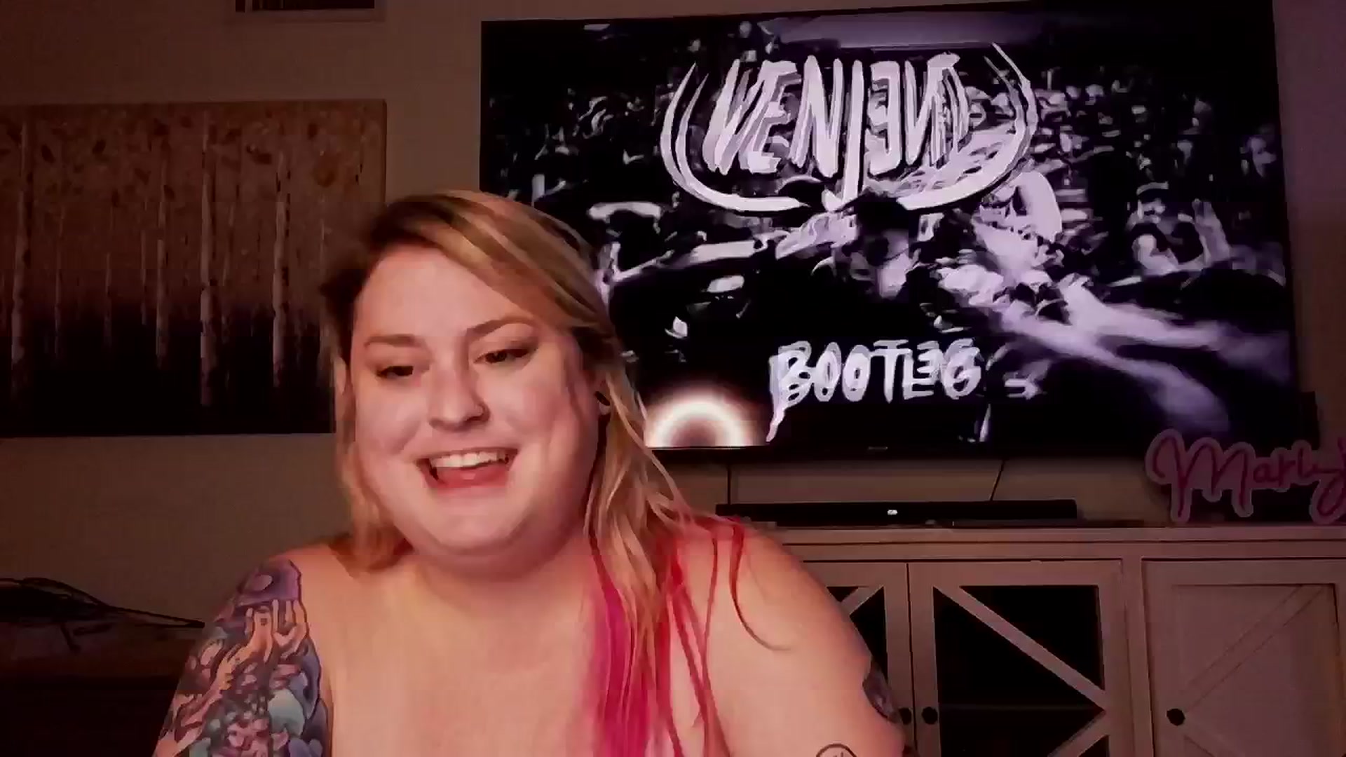 Gallery image thumbnail from mari_jae's myfreecams stream on, 09/13/2024, 10:16 image 10 of 20