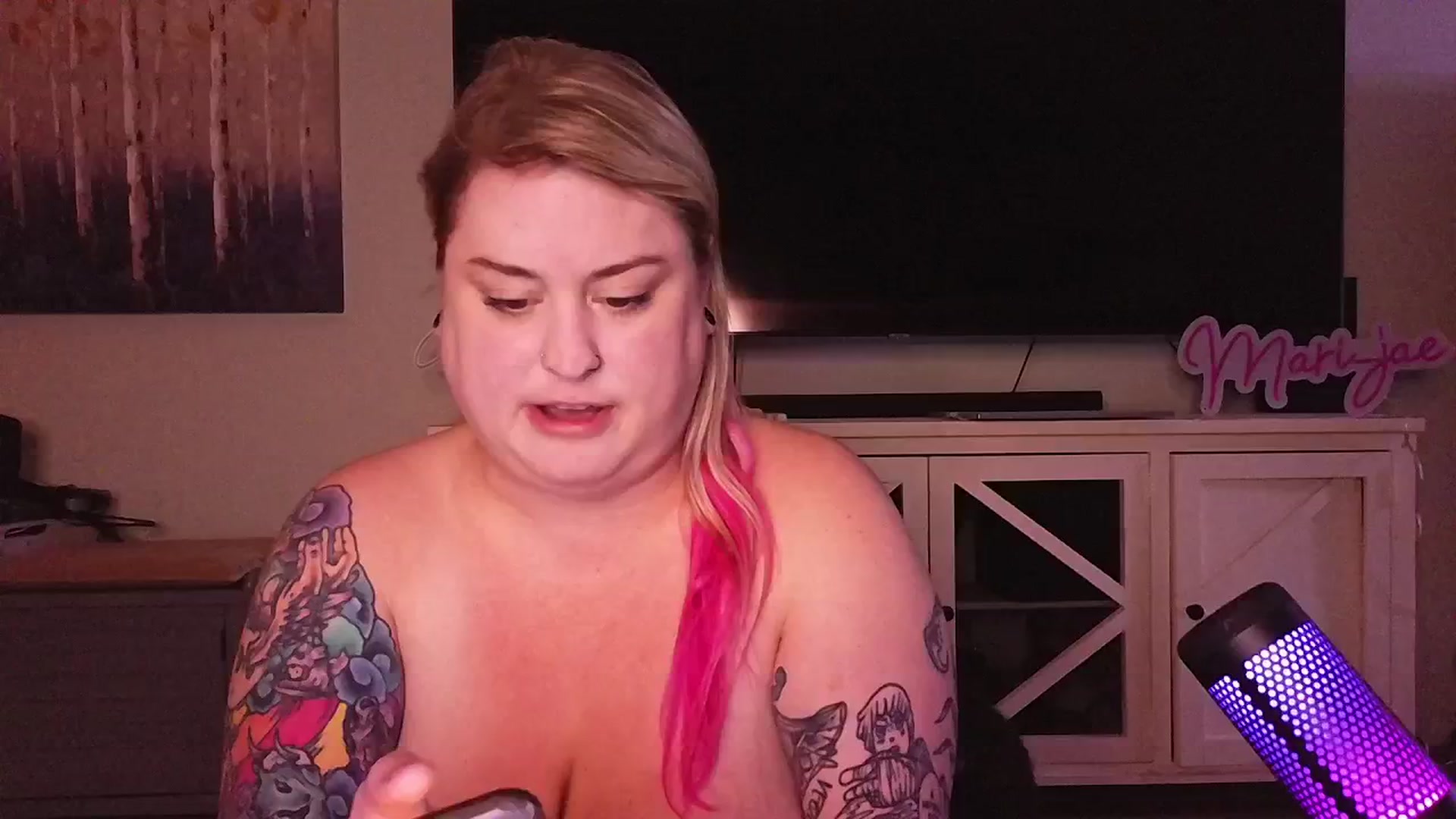 Gallery image thumbnail from mari_jae's myfreecams stream on, 09/21/2024, 09:34 image 2 of 20