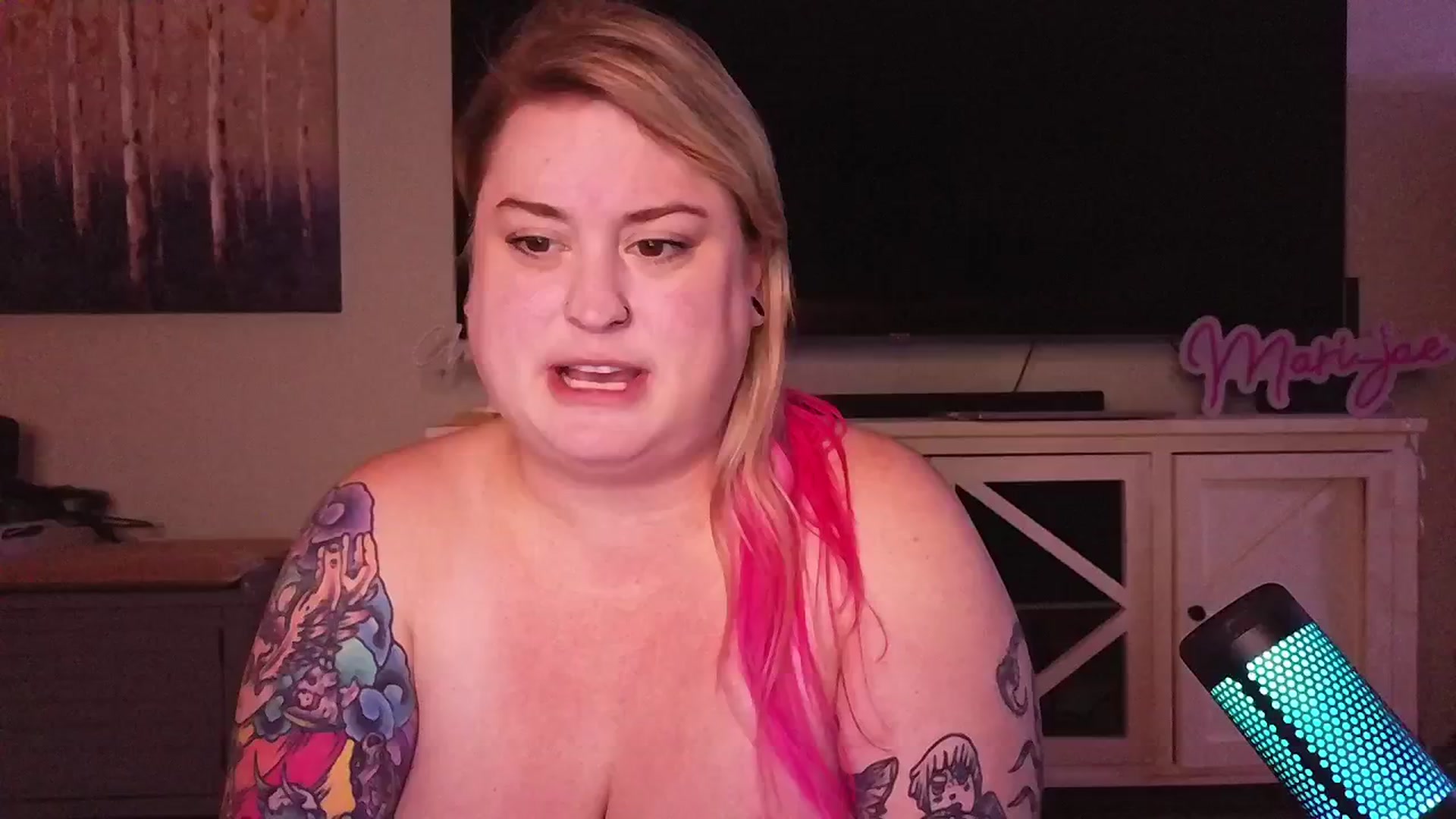Gallery image thumbnail from mari_jae's myfreecams stream on, 09/21/2024, 09:34 image 11 of 20
