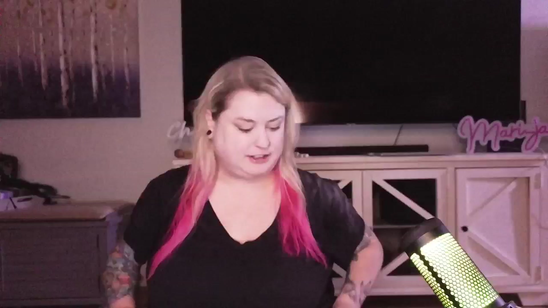 Gallery image thumbnail from mari_jae's myfreecams stream on, 09/24/2024, 10:38 image 1 of 20