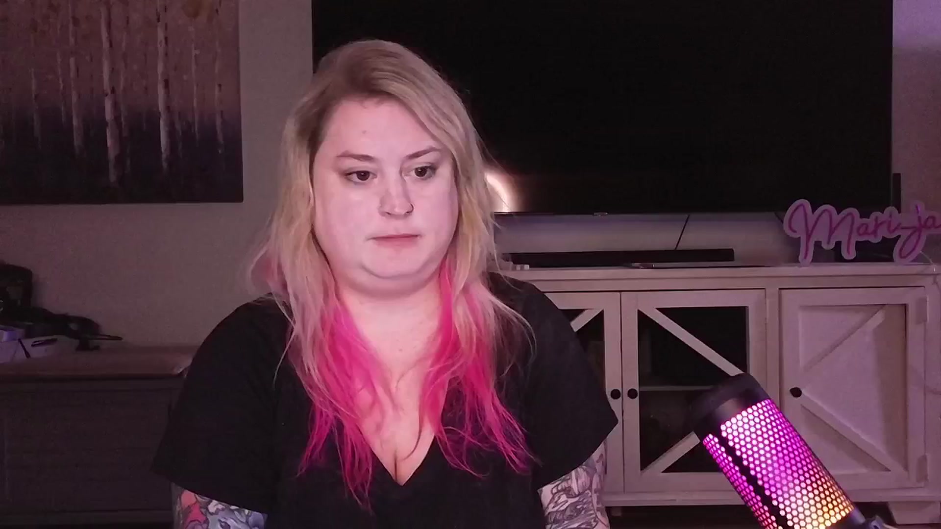 Gallery image thumbnail from mari_jae's myfreecams stream on, 09/24/2024, 10:38 image 8 of 20