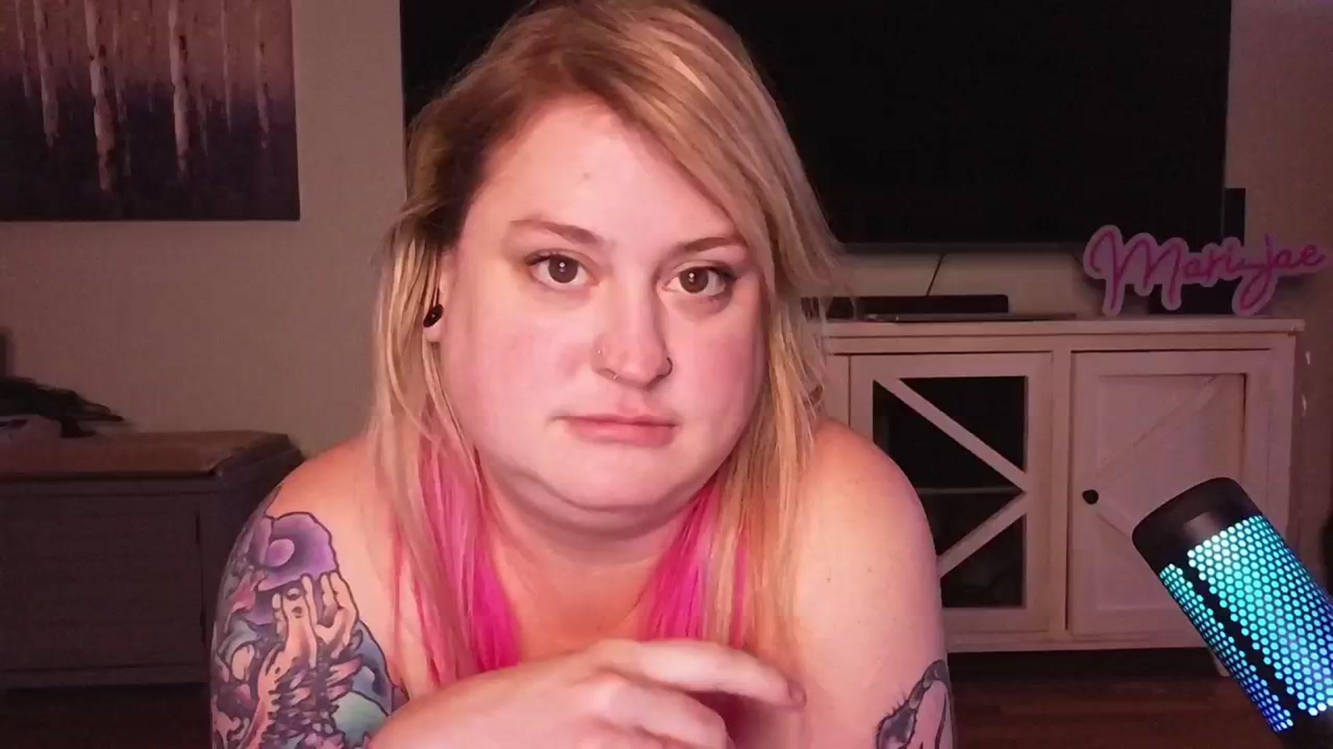 Gallery image thumbnail from mari_jae's myfreecams stream on, 09/30/2024, 08:49 image 14 of 20