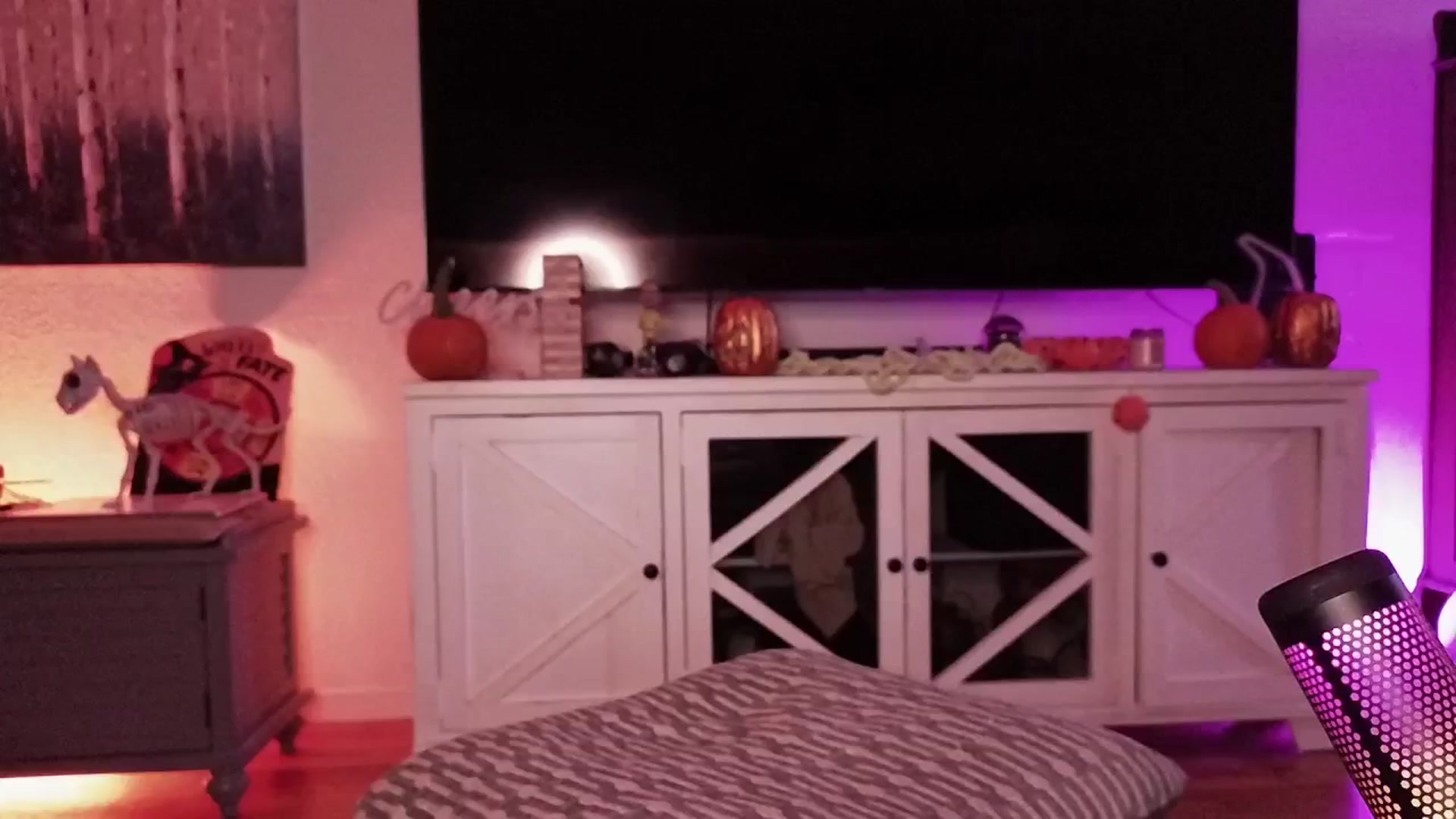Gallery image thumbnail from mari_jae's myfreecams stream on, 10/18/2024, 08:20 image 5 of 20
