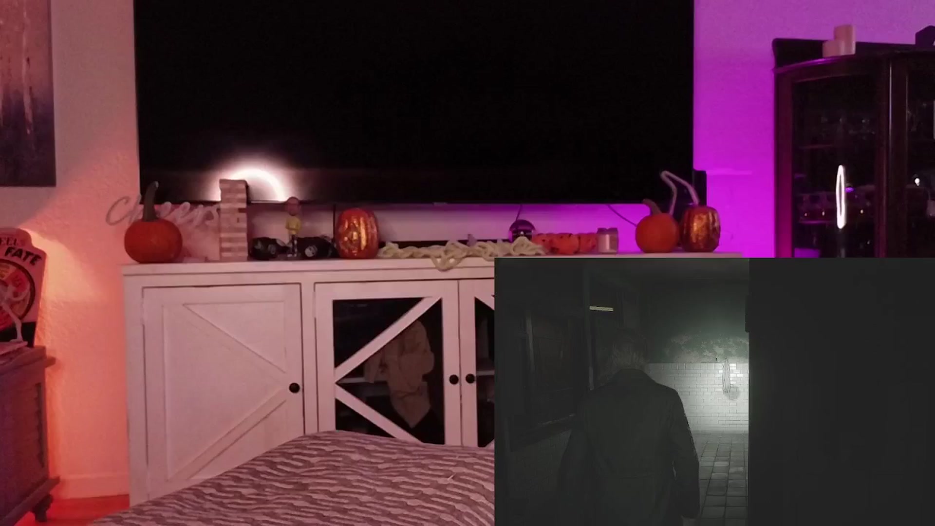 Gallery image thumbnail from mari_jae's myfreecams stream on, 10/21/2024, 10:28 image 2 of 20