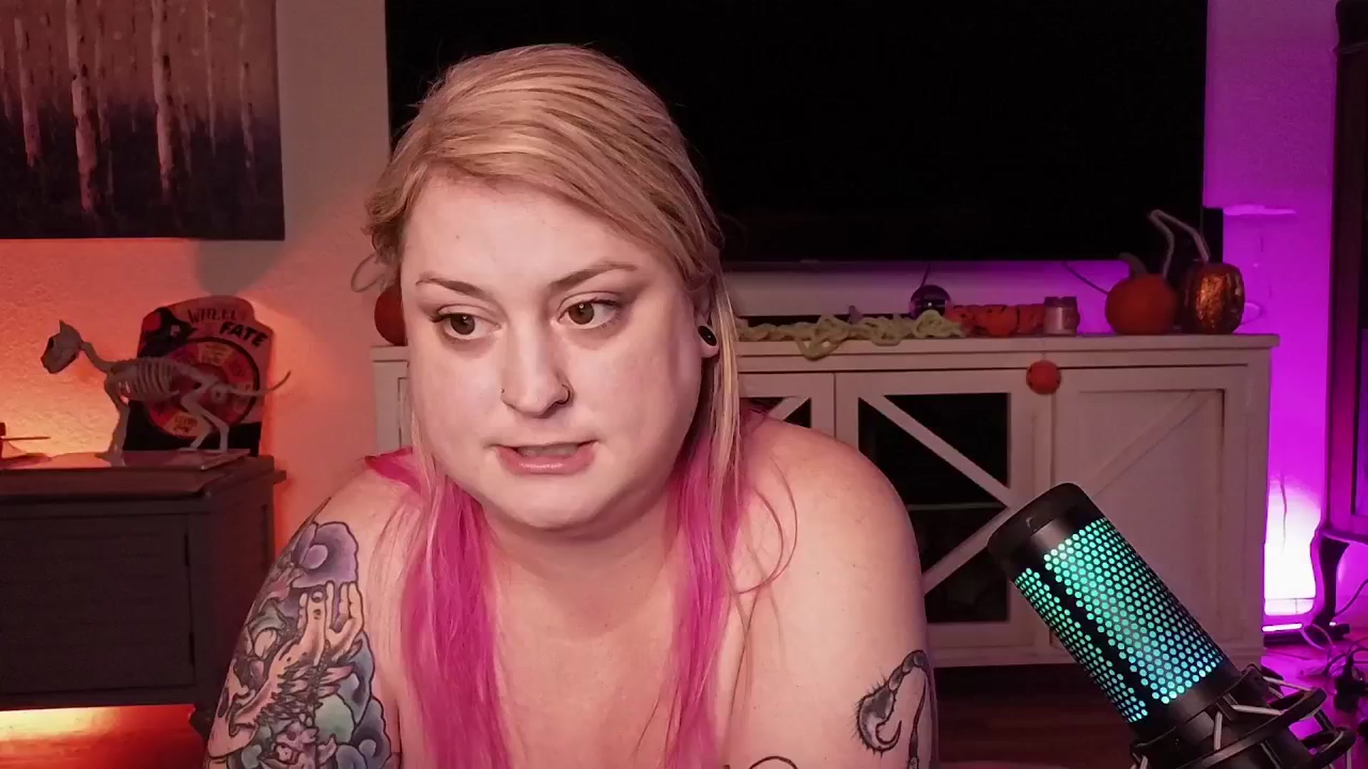 Gallery image thumbnail from mari_jae's myfreecams stream on, 10/22/2024, 10:23 image 4 of 20
