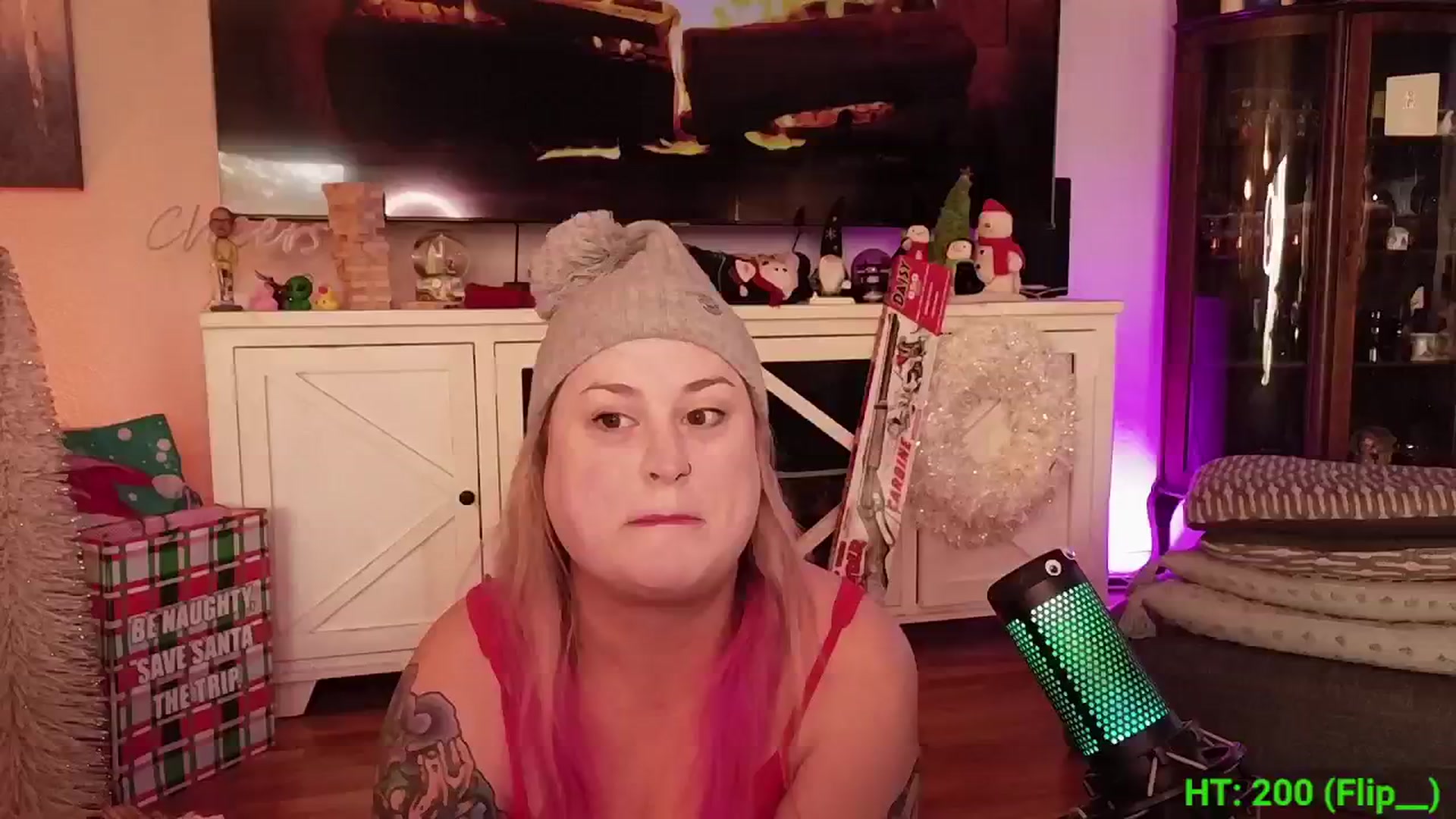 Gallery image thumbnail from mari_jae's myfreecams stream on, 12/25/2024, 23:42 image 18 of 20