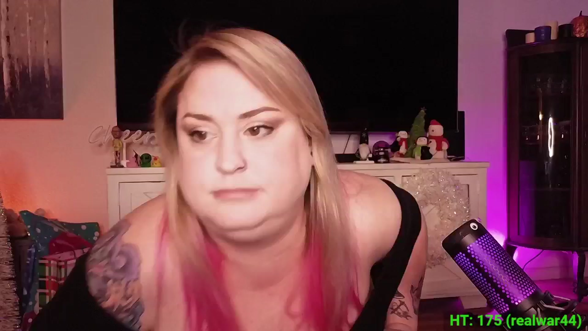 Gallery image thumbnail from mari_jae's myfreecams stream on, 01/01/2025, 04:38 image 9 of 20