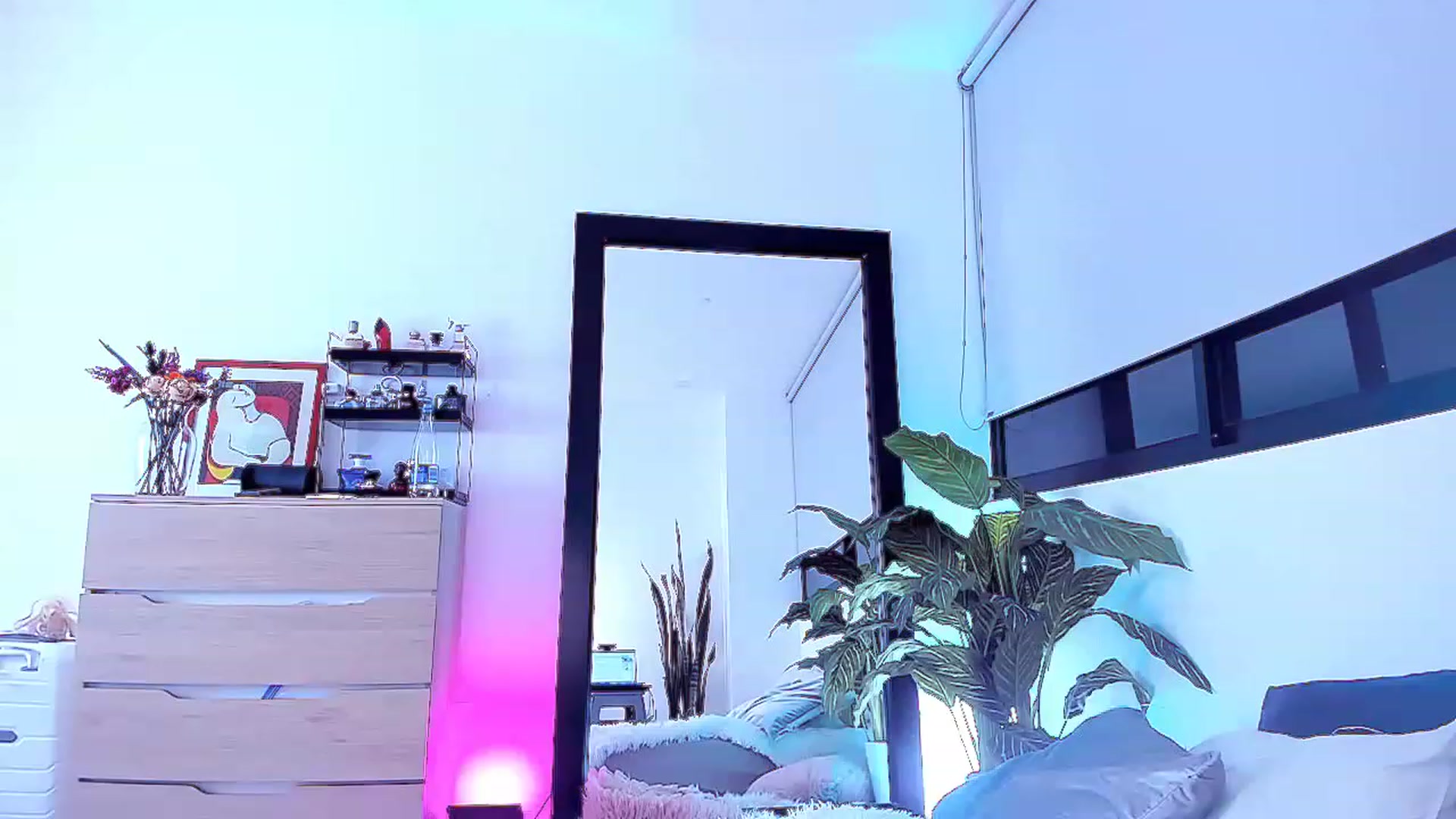 Gallery image thumbnail from mariewana's myfreecams stream on, 01/21/2023, 04:21 image 1 of 20