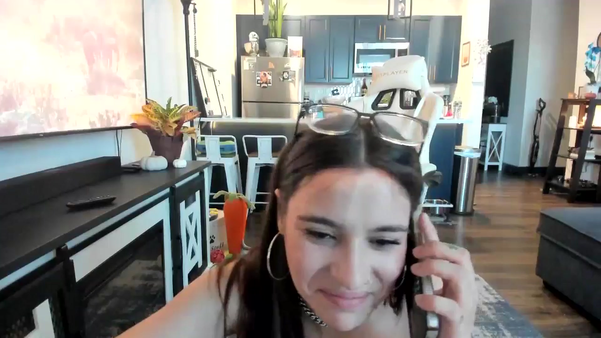 Gallery image thumbnail from marymartinez's myfreecams stream on, 11/01/2024, 20:59 image 2 of 20