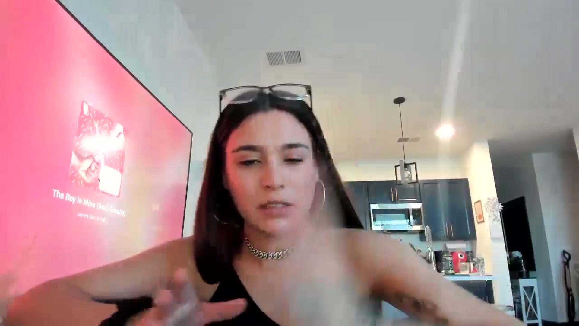 Gallery image thumbnail from marymartinez's myfreecams stream on, 11/01/2024, 20:59 image 5 of 20