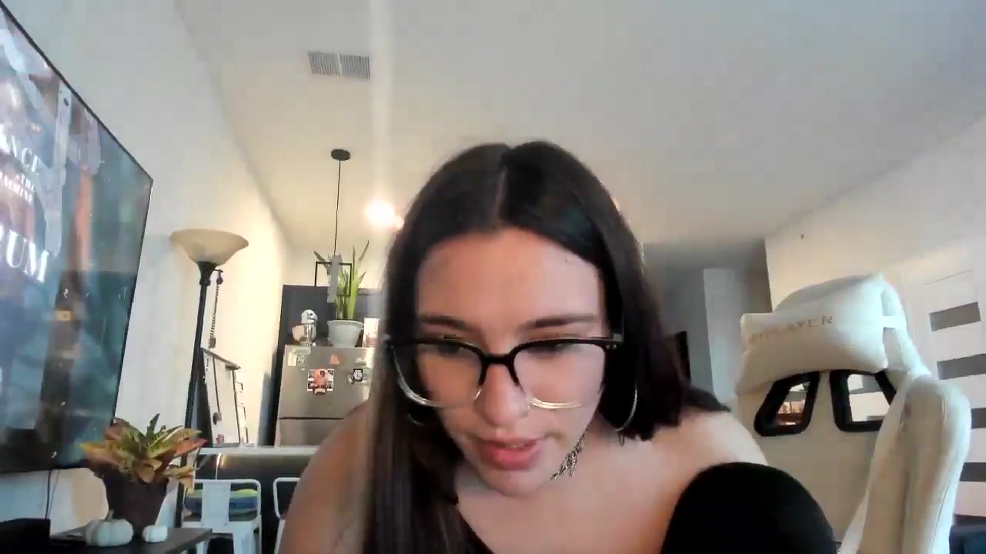 Gallery image thumbnail from marymartinez's myfreecams stream on, 11/01/2024, 20:59 image 13 of 20
