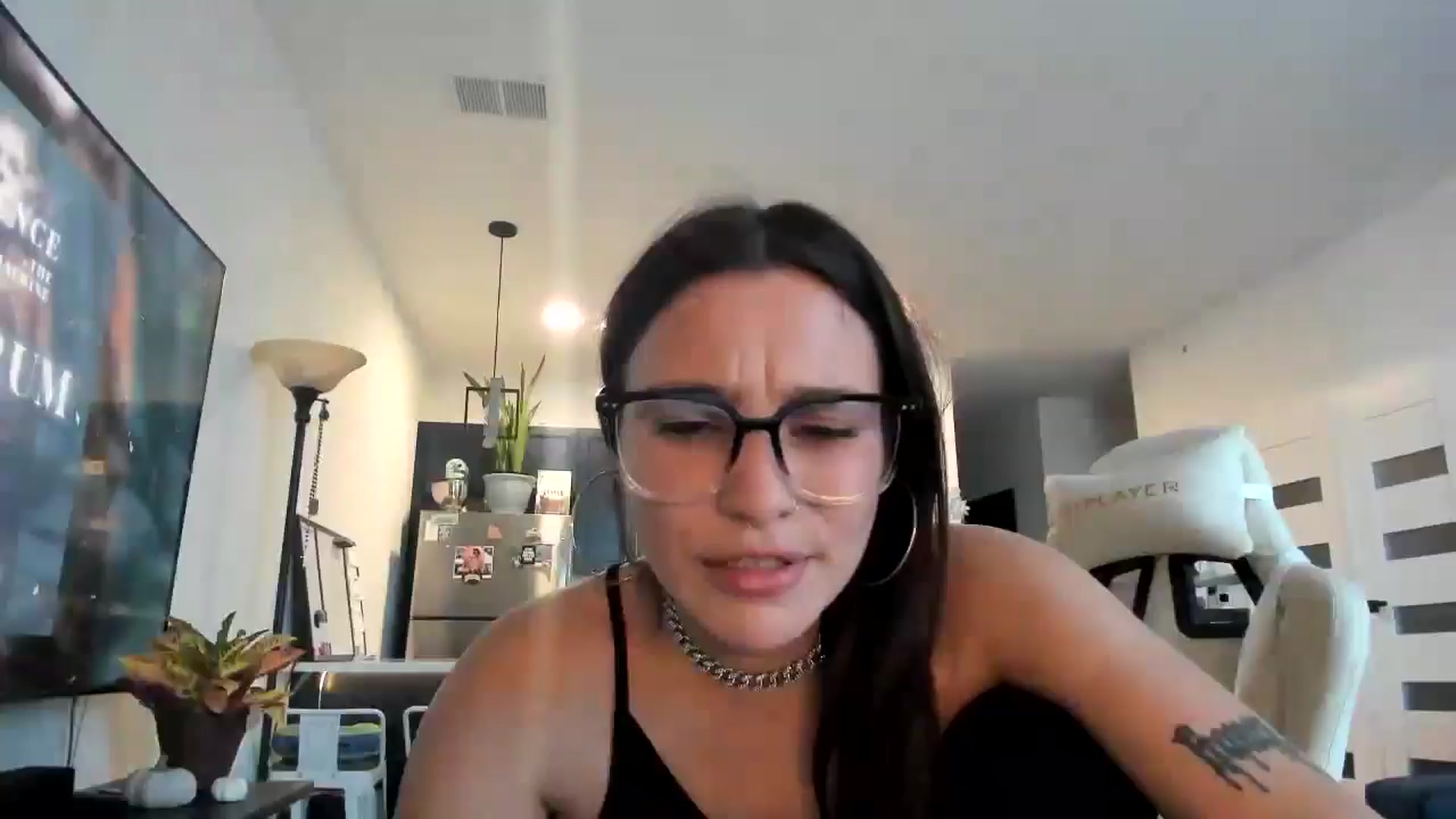 Gallery image thumbnail from marymartinez's myfreecams stream on, 11/01/2024, 20:59 image 12 of 20