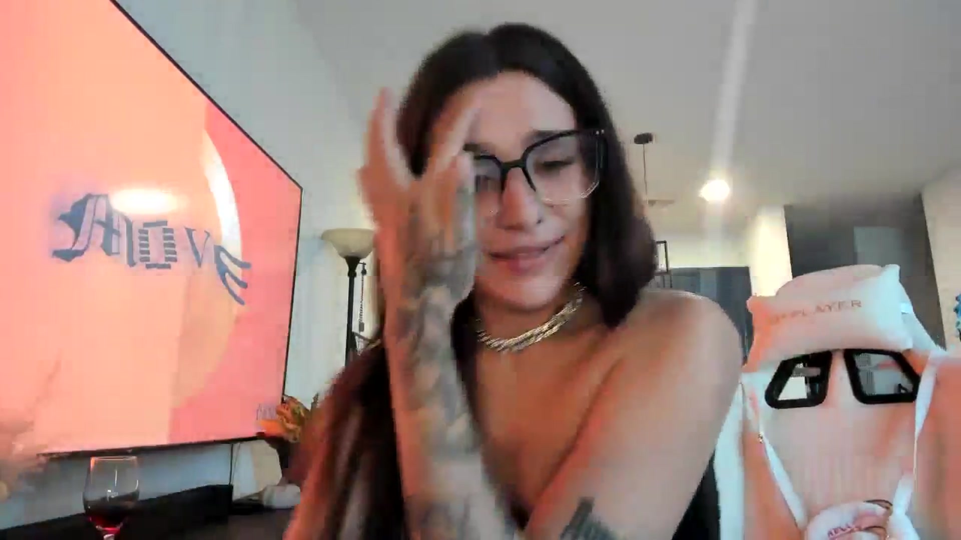 Gallery image thumbnail from marymartinez's myfreecams stream on, 11/01/2024, 20:59 image 17 of 20