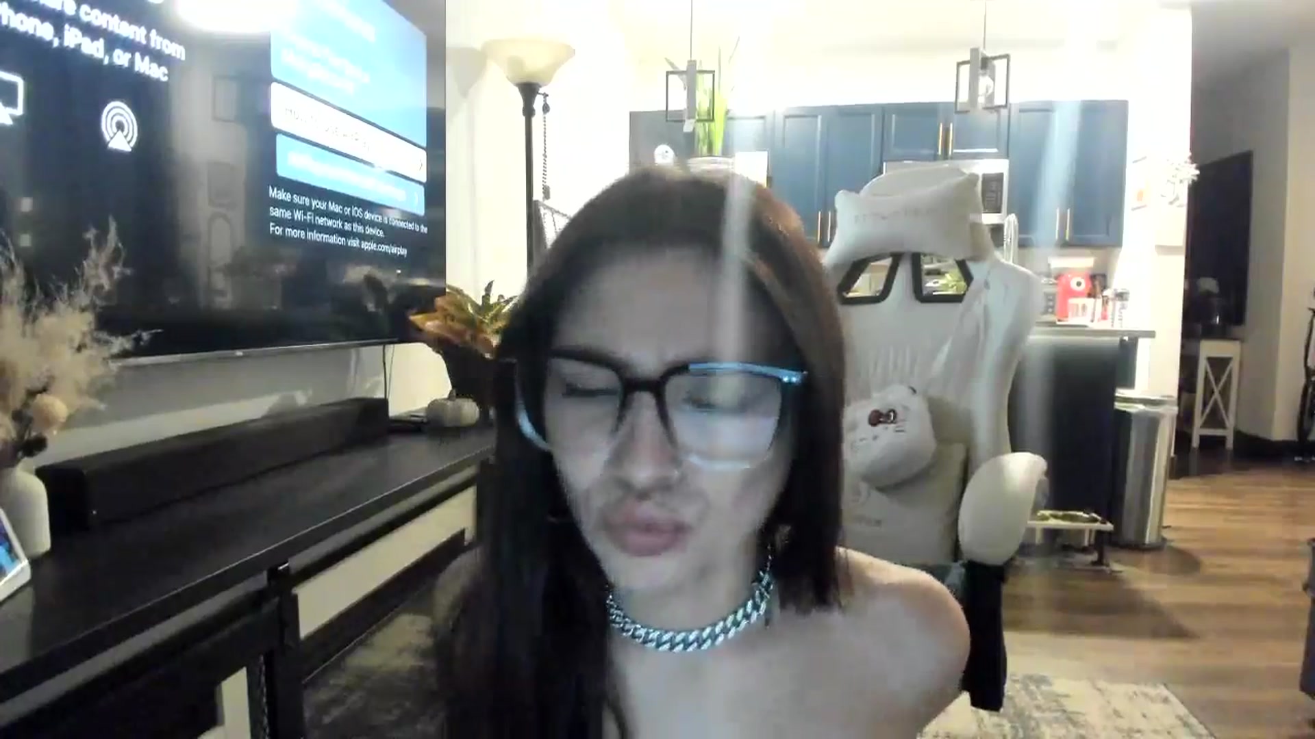 Gallery image thumbnail from marymartinez's myfreecams stream on, 11/01/2024, 22:43 image 14 of 20