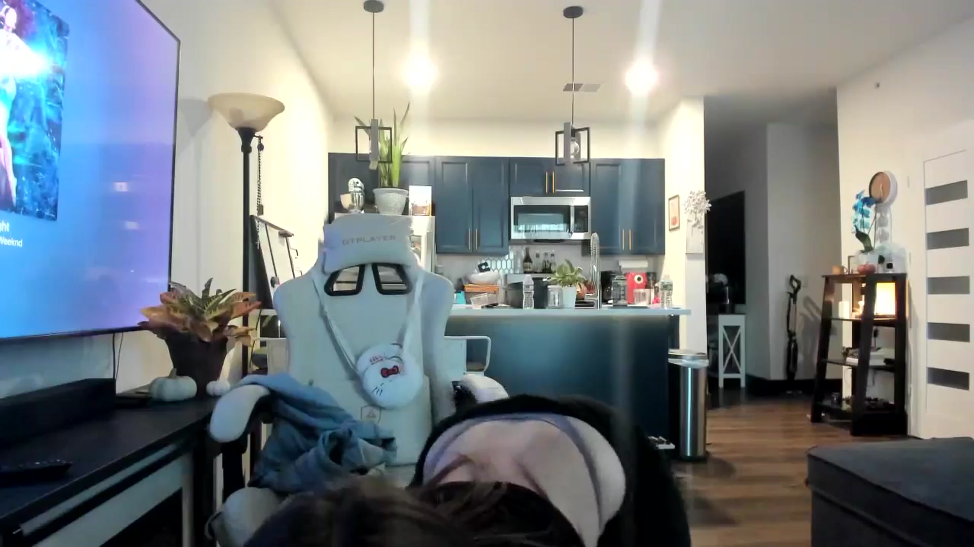 Gallery image thumbnail from marymartinez's myfreecams stream on, 11/01/2024, 22:43 image 6 of 20