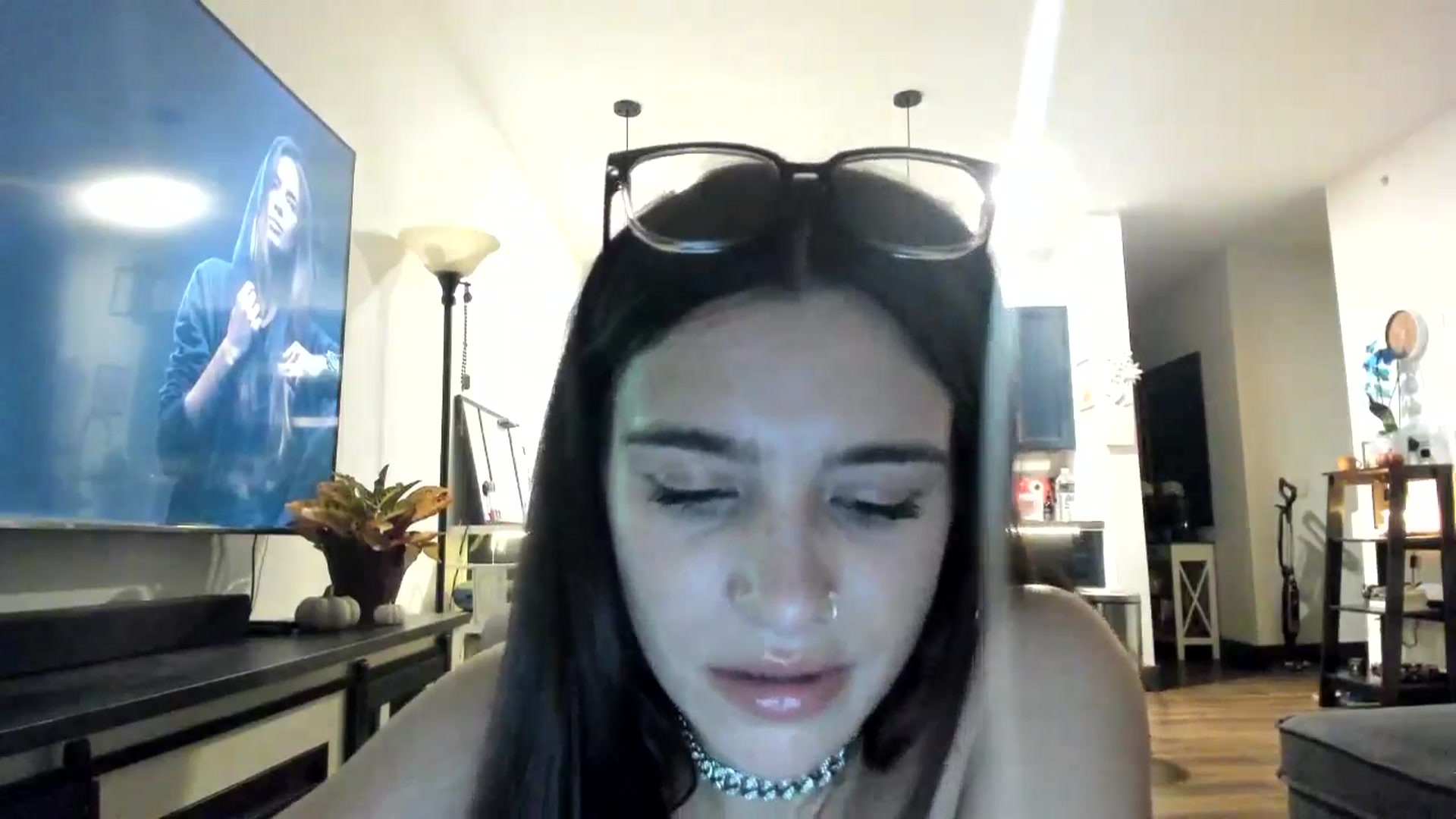 Gallery image thumbnail from marymartinez's myfreecams stream on, 11/01/2024, 23:03 image 12 of 20