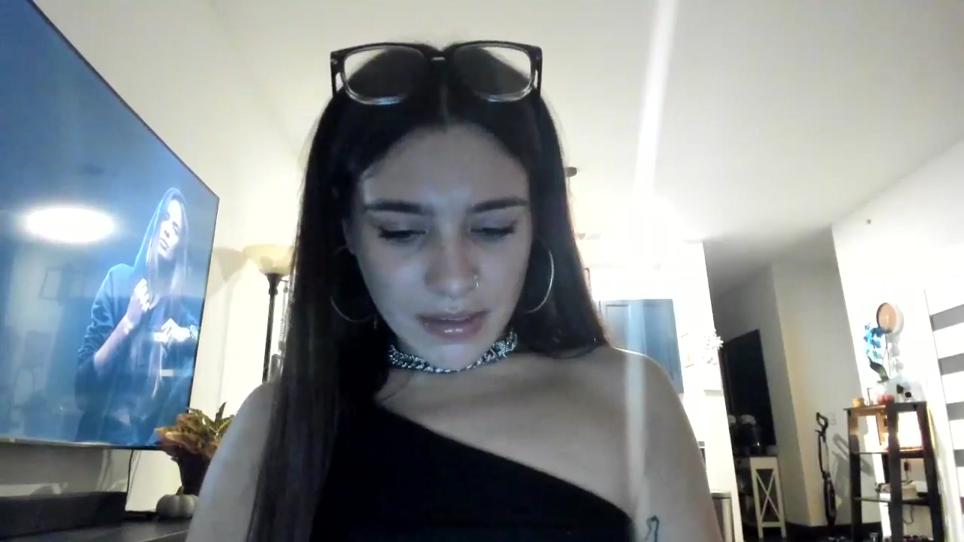 Gallery image thumbnail from marymartinez's myfreecams stream on, 11/01/2024, 23:03 image 6 of 20