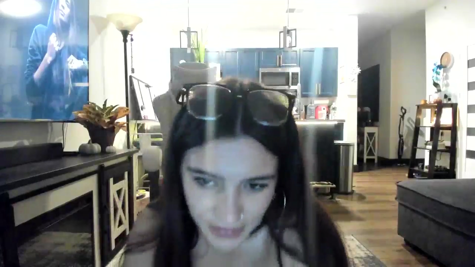 Gallery image thumbnail from marymartinez's myfreecams stream on, 11/01/2024, 23:03 image 5 of 20