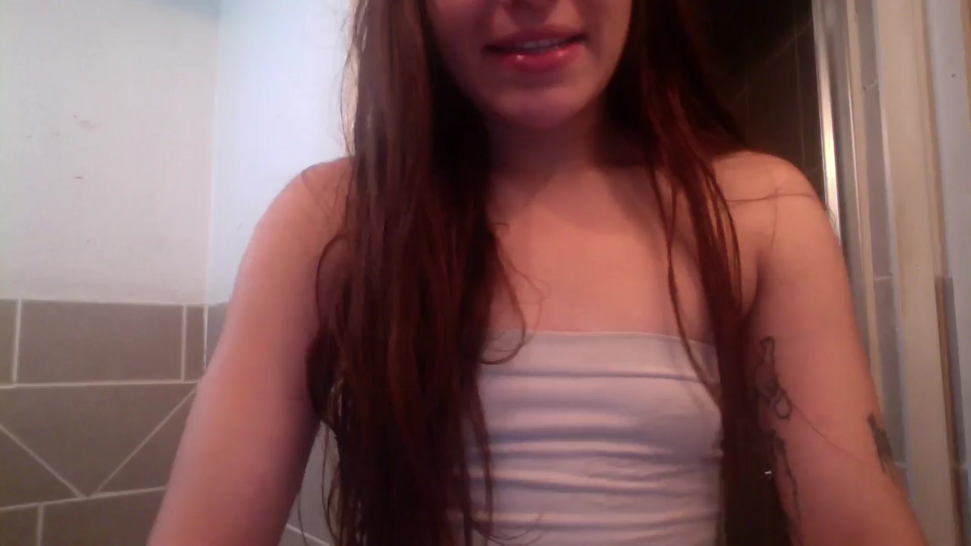 Gallery image thumbnail from marymartinez's myfreecams stream on, 11/21/2024, 18:03 image 2 of 20