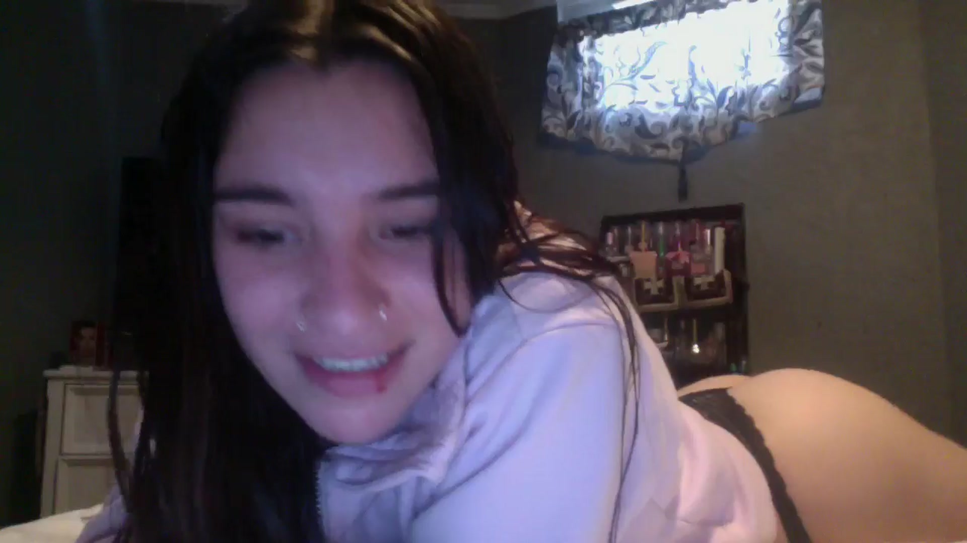 Gallery image thumbnail from marymartinez's myfreecams stream on, 11/29/2024, 19:04 image 7 of 20