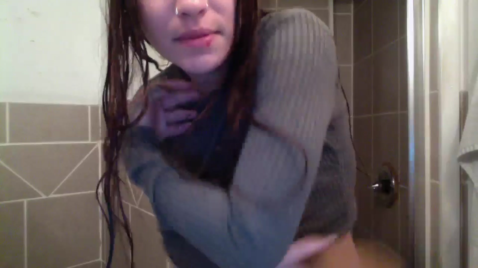 Gallery image thumbnail from marymartinez's myfreecams stream on, 12/01/2024, 18:21 image 18 of 20