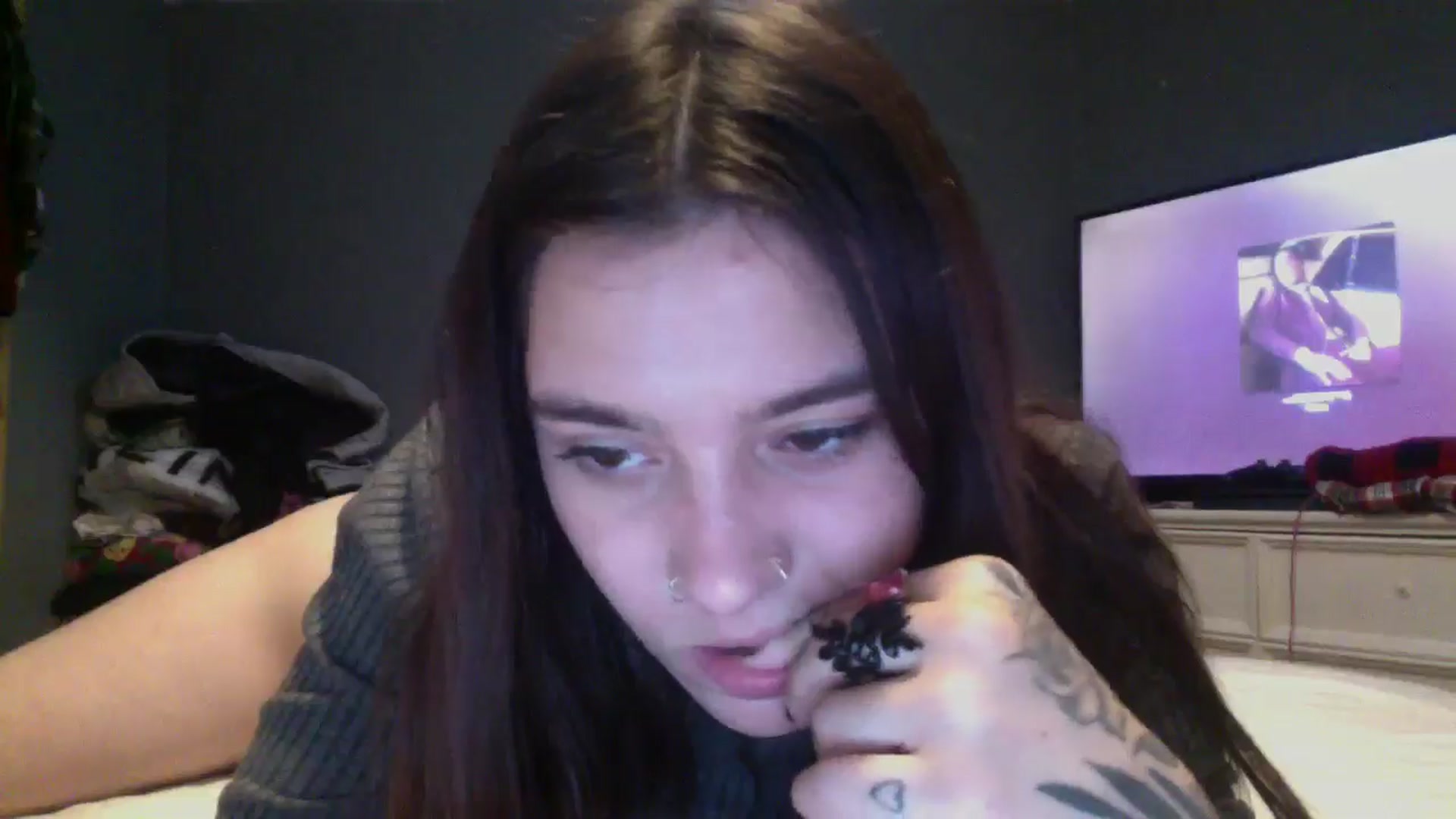 Gallery image thumbnail from marymartinez's myfreecams stream on, 12/02/2024, 19:47 image 10 of 20