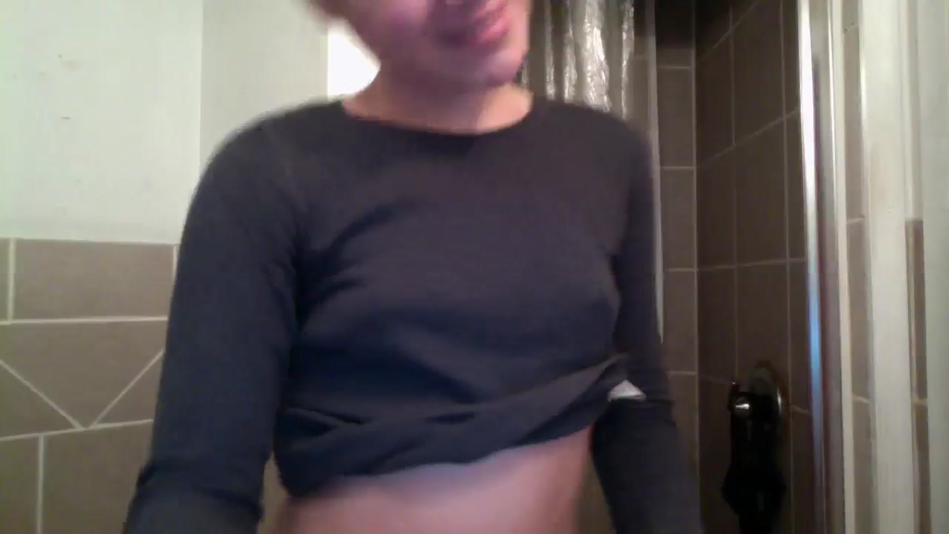 Gallery image thumbnail from marymartinez's myfreecams stream on, 12/04/2024, 19:42 image 6 of 20