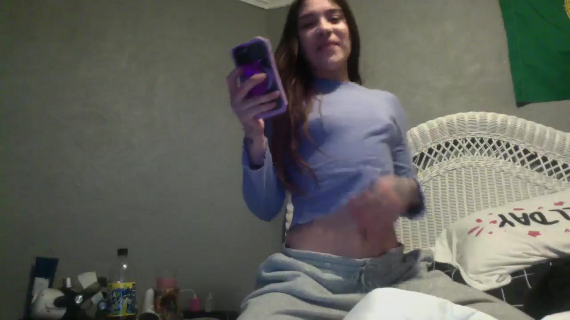 Gallery image thumbnail from marymartinez's myfreecams stream on, 12/20/2024, 15:37 image 4 of 20