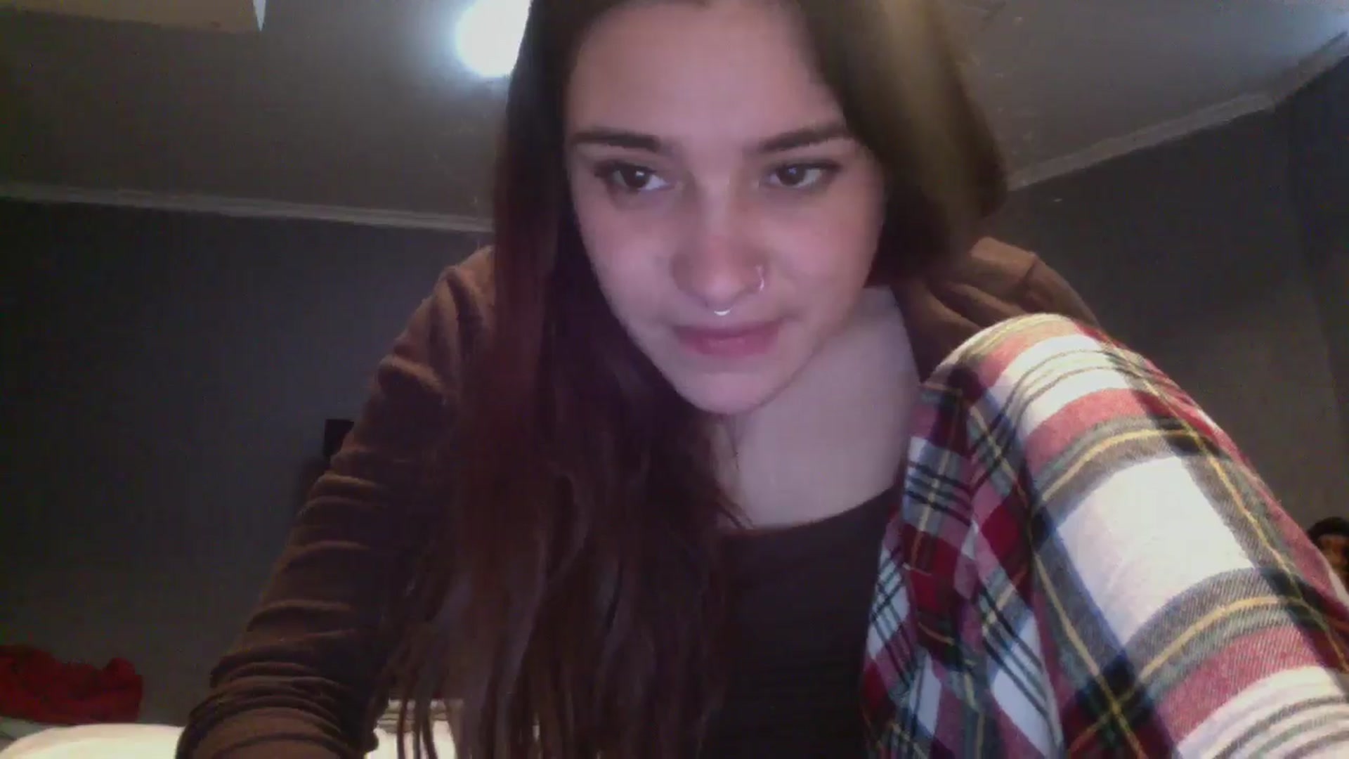 Gallery image thumbnail from marymartinez's myfreecams stream on, 04/01/2025, 18:40 image 3 of 20