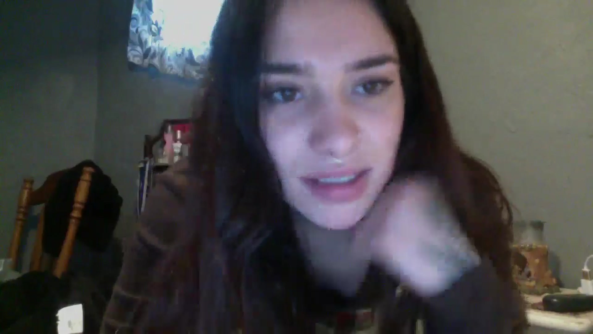 Gallery image thumbnail from marymartinez's myfreecams stream on, 04/01/2025, 18:40 image 9 of 20