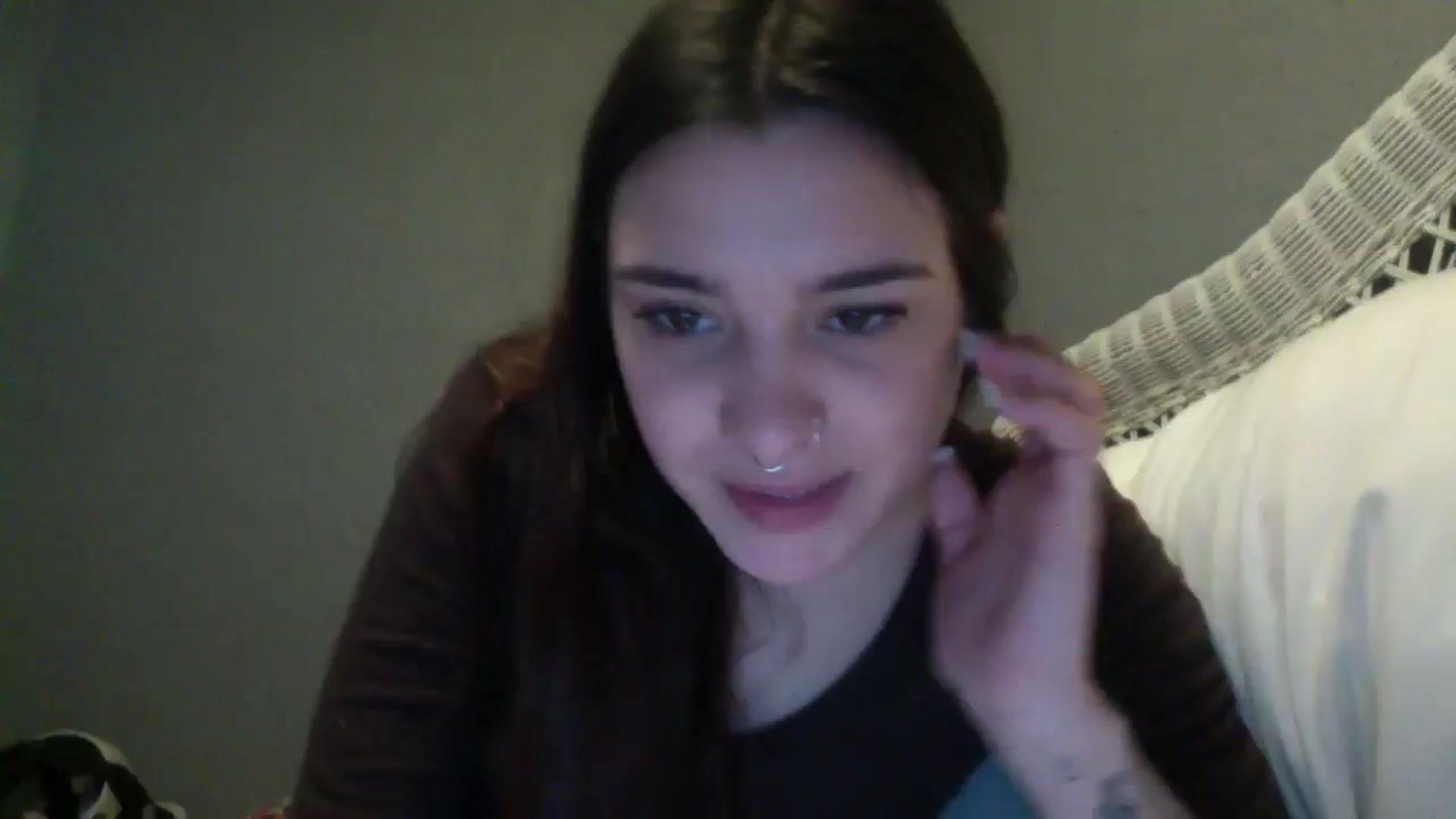 Gallery image thumbnail from marymartinez's myfreecams stream on, 04/01/2025, 18:40 image 18 of 20