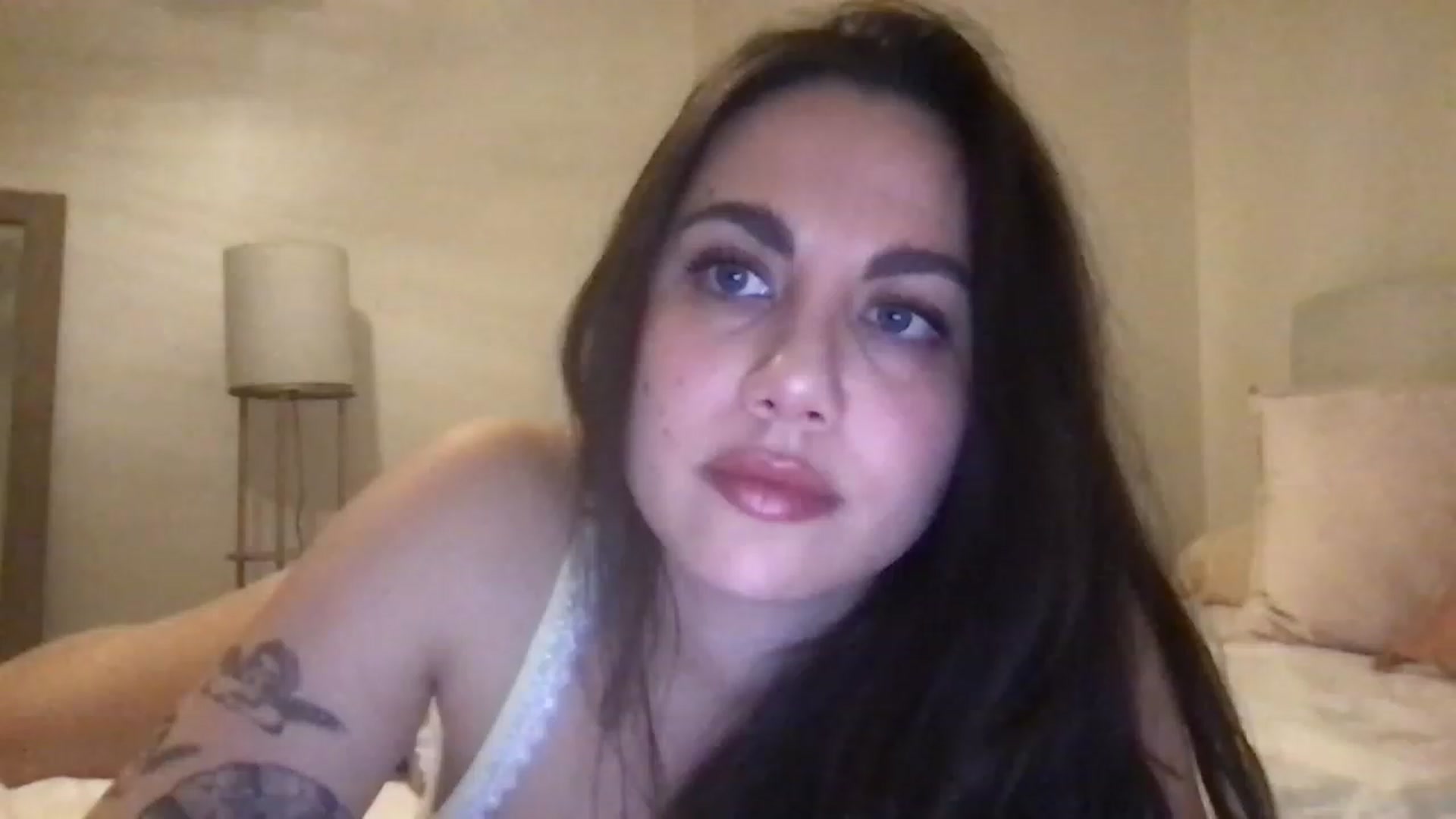 Gallery image thumbnail from marynotvirgin's myfreecams stream on, 12/23/2022, 03:15 image 13 of 20