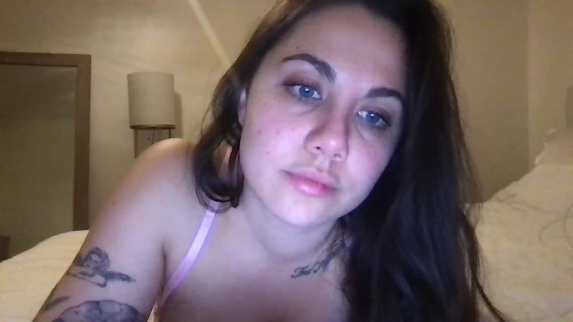 Gallery image thumbnail from marynotvirgin's myfreecams stream on, 12/30/2022, 04:14 image 13 of 20