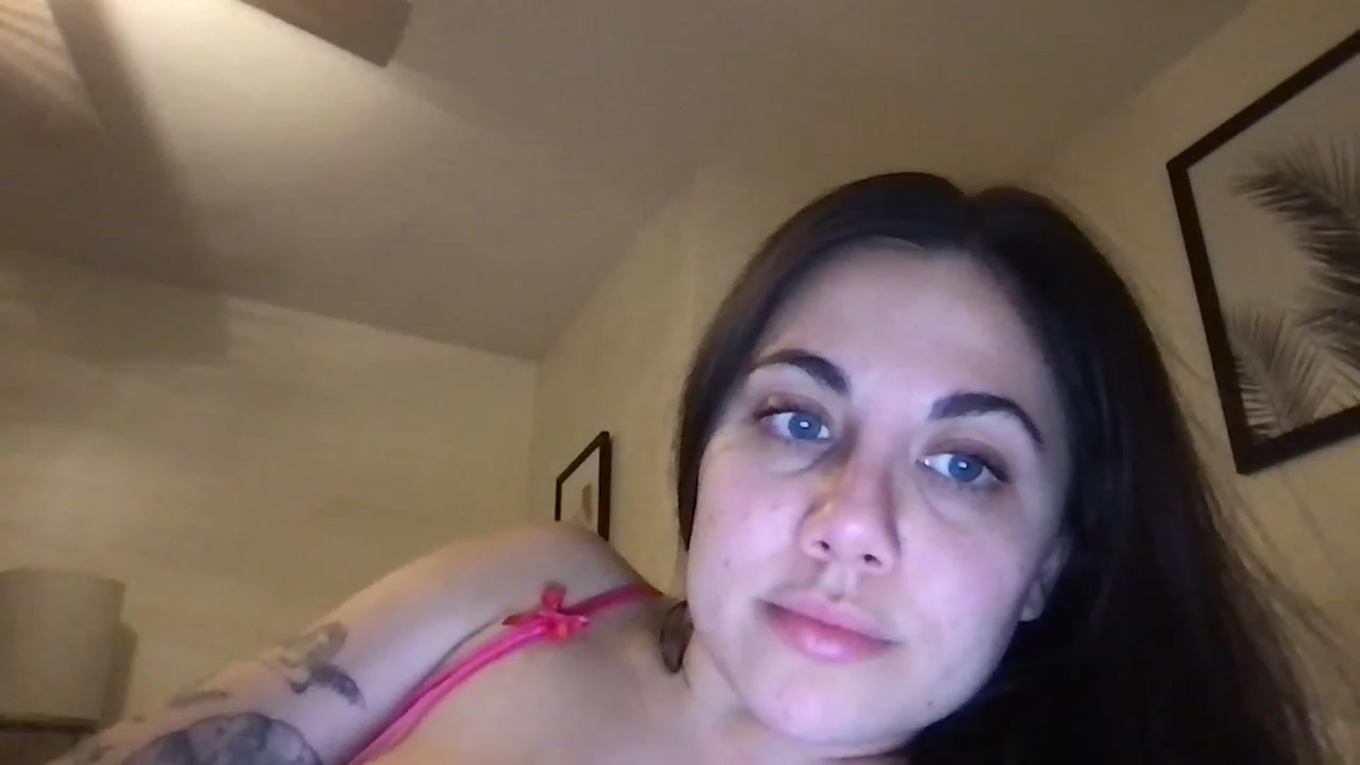 Gallery image thumbnail from marynotvirgin's myfreecams stream on, 01/23/2023, 03:29 image 4 of 20