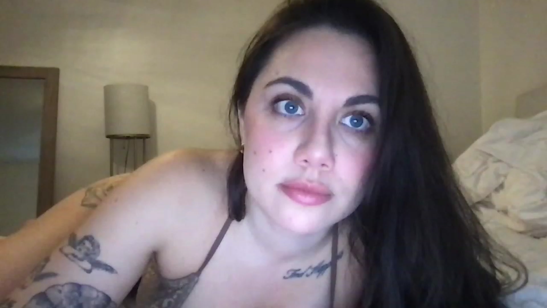 Gallery image thumbnail from marynotvirgin's myfreecams stream on, 01/26/2023, 23:29 image 1 of 20