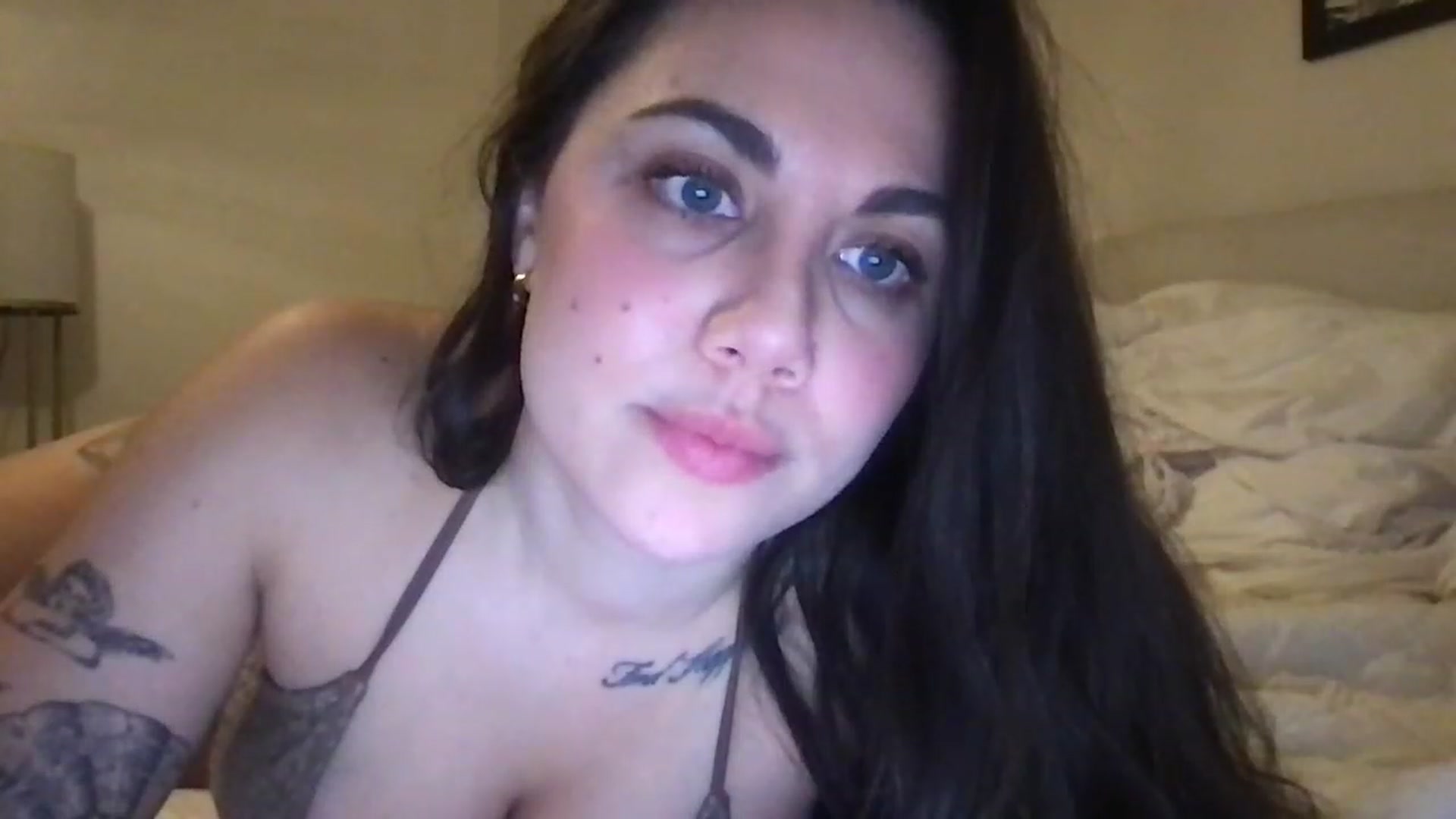 Gallery image thumbnail from marynotvirgin's myfreecams stream on, 01/27/2023, 03:21 image 14 of 20
