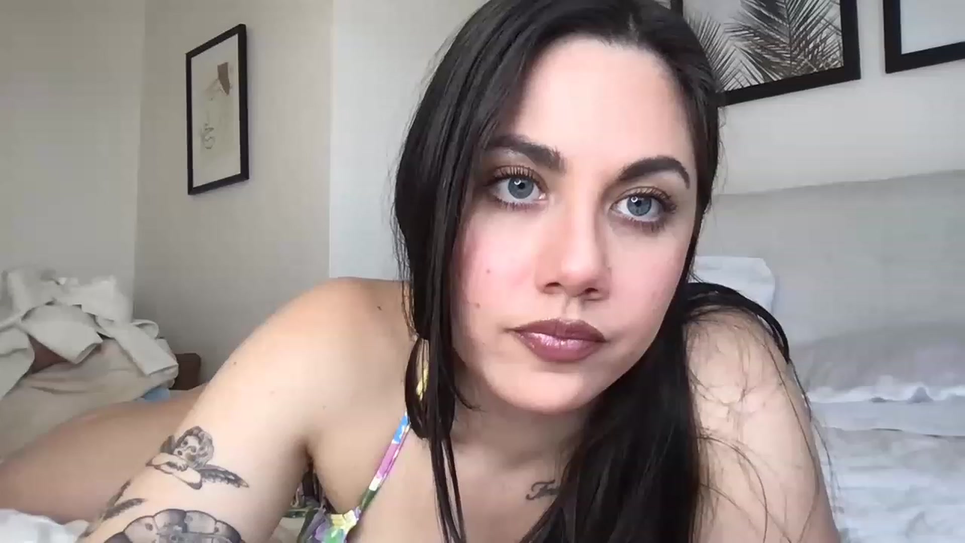 Gallery image thumbnail from marynotvirgin's myfreecams stream on, 03/24/2023, 20:09 image 4 of 20