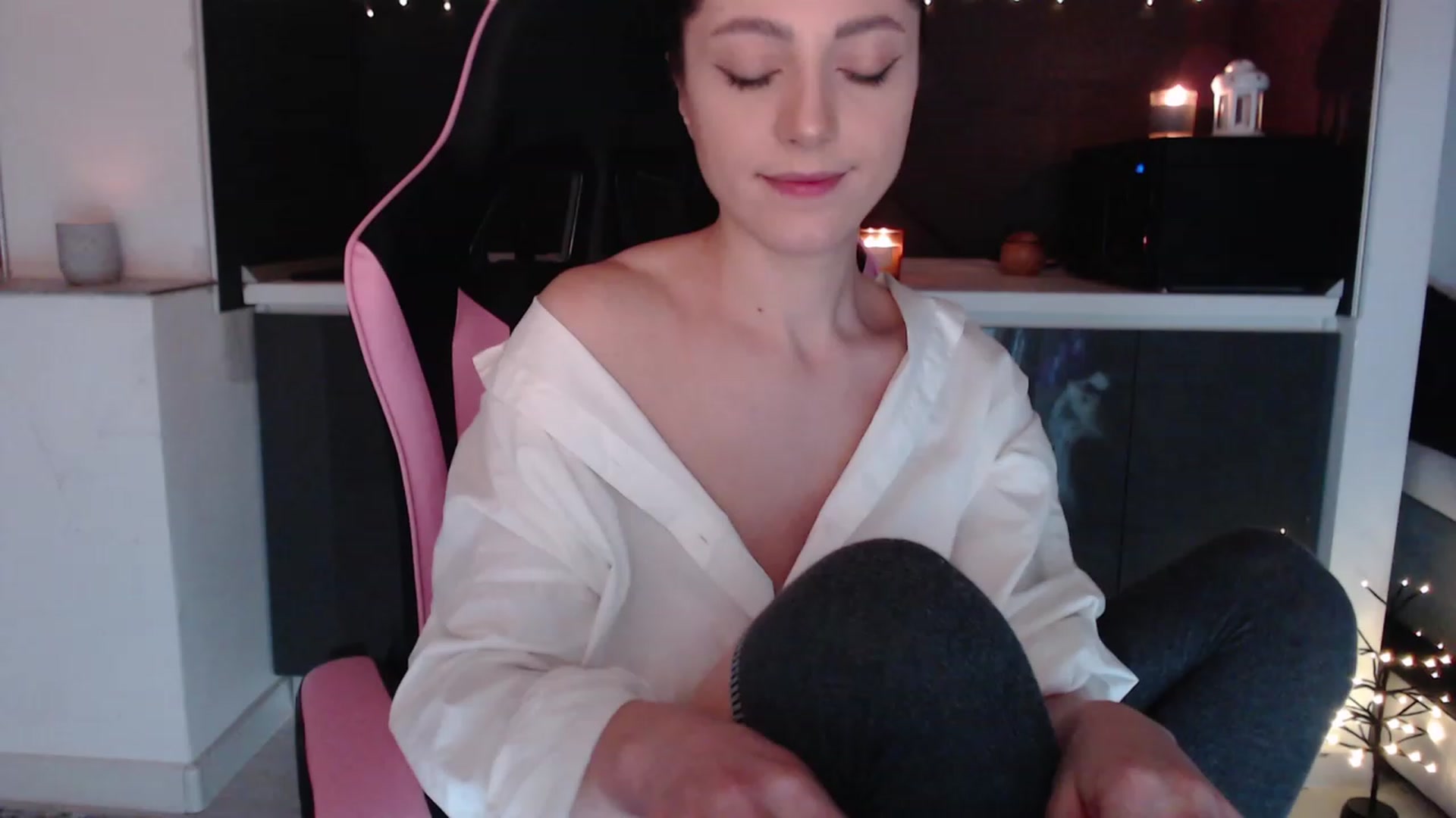 Gallery image thumbnail from masha0x0's myfreecams stream on, 01/15/2024, 02:48 image 3 of 20
