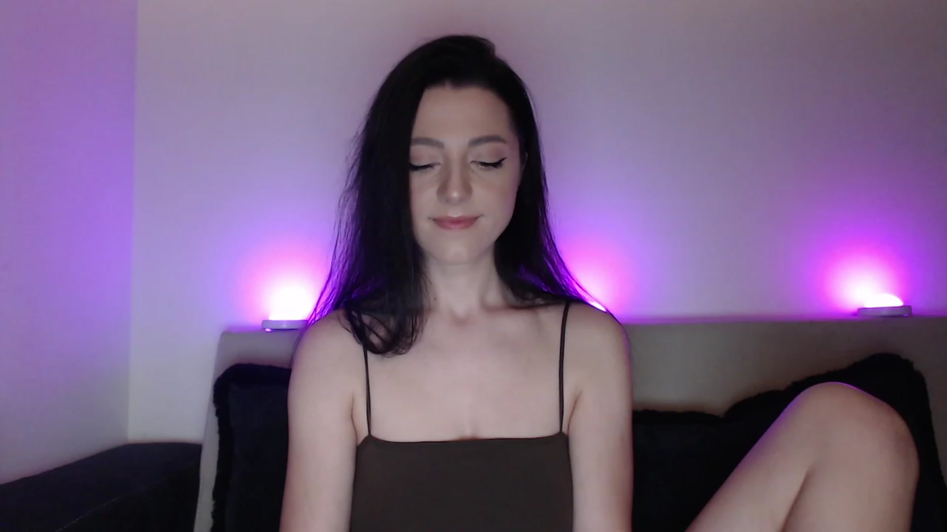 Gallery image thumbnail from masha0x0's myfreecams stream on, 02/25/2024, 23:01 image 10 of 20