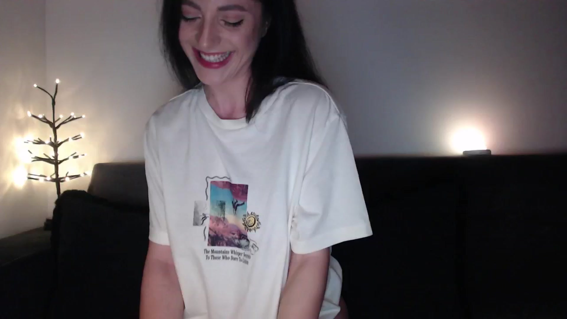 Gallery image thumbnail from masha0x0's myfreecams stream on, 03/08/2024, 23:20 image 10 of 20