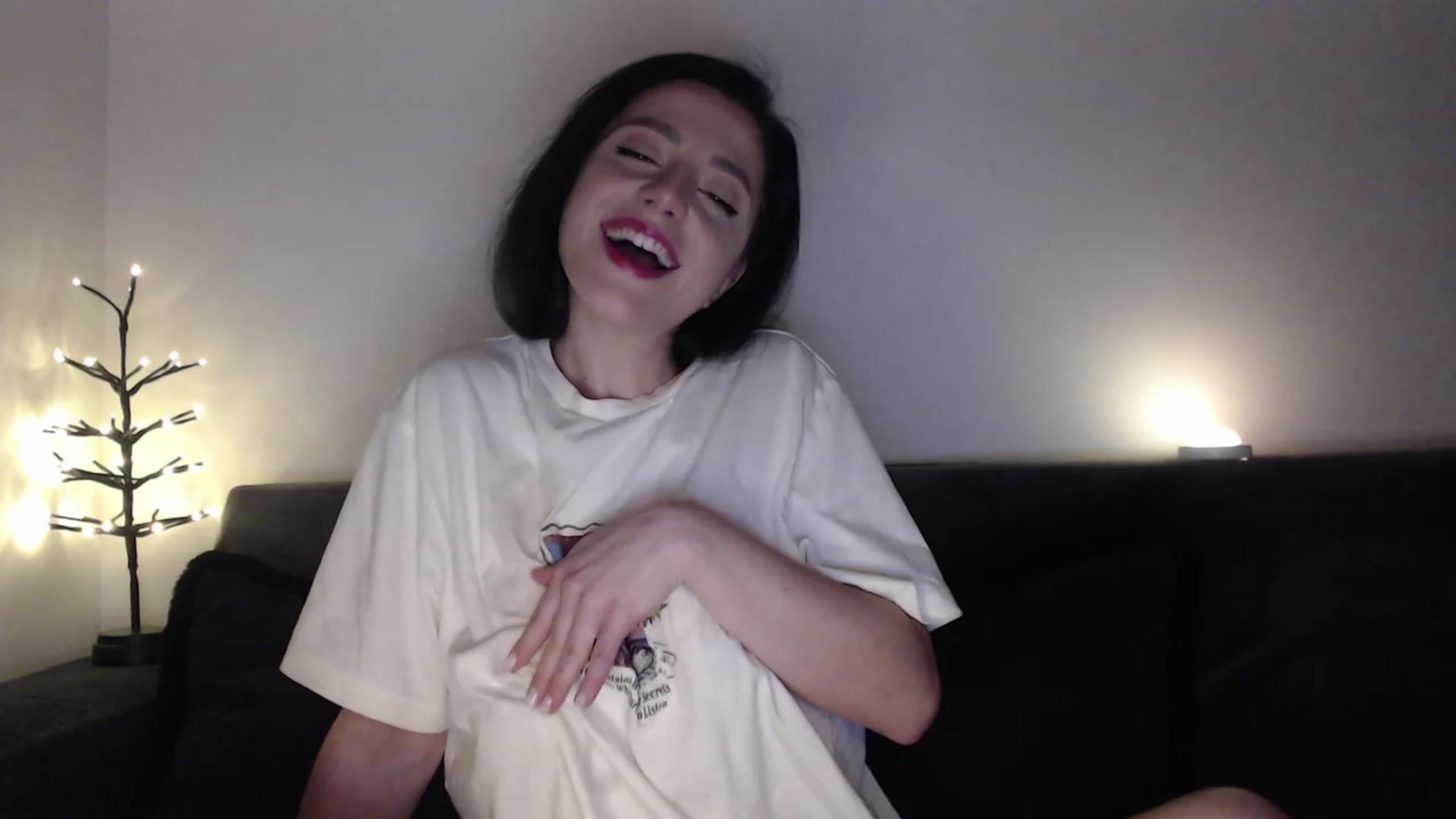 Gallery image thumbnail from masha0x0's myfreecams stream on, 03/09/2024, 01:40 image 4 of 20