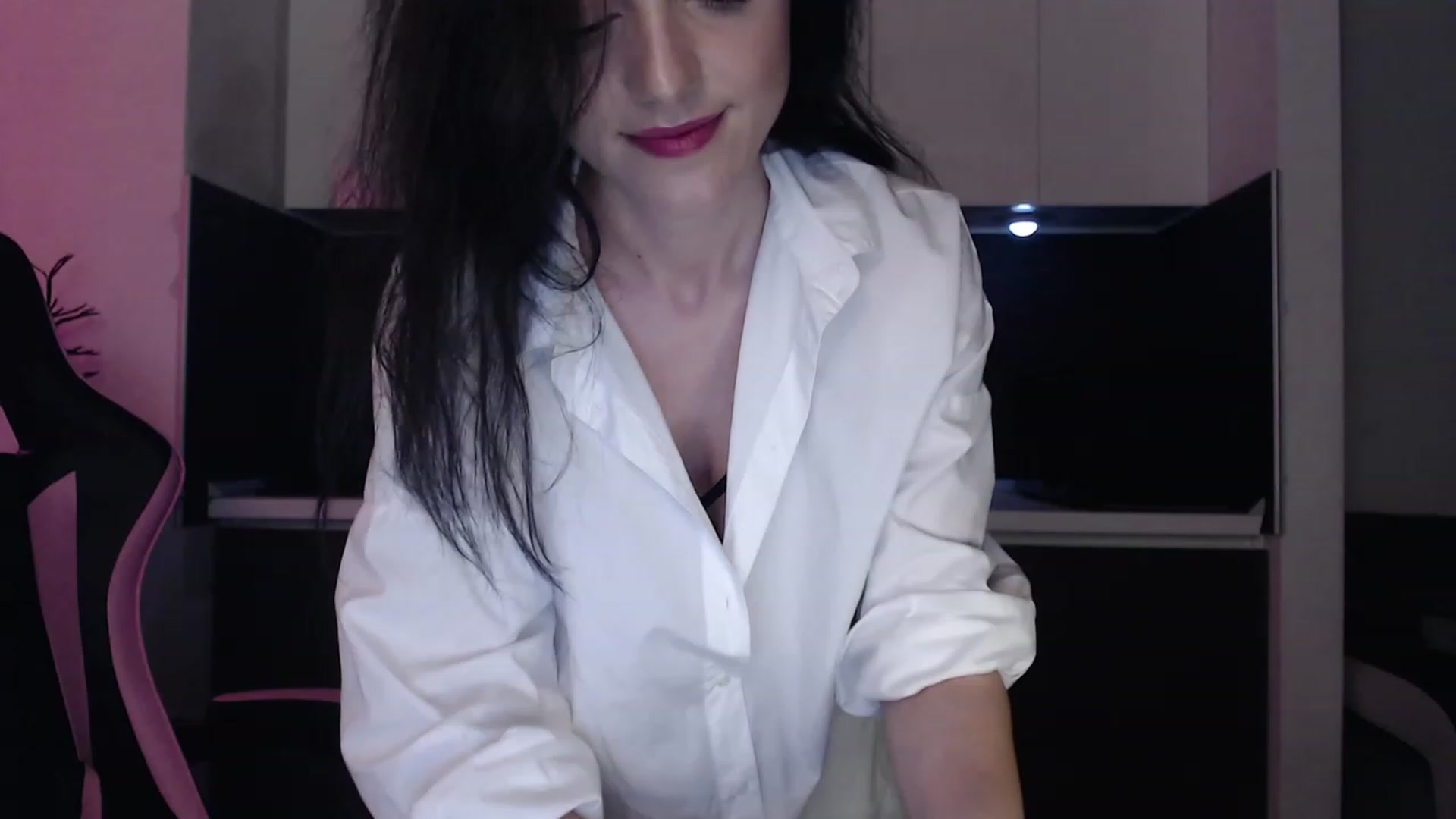 Gallery image thumbnail from masha0x0's myfreecams stream on, 03/09/2024, 15:47 image 9 of 20