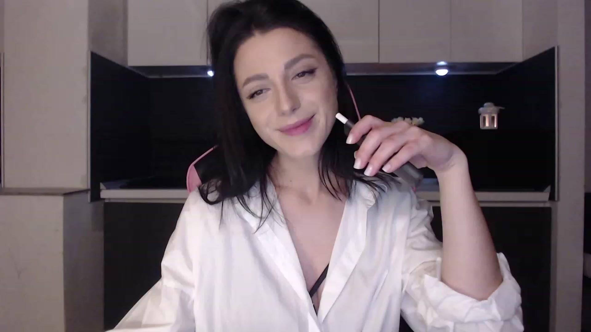 Gallery image thumbnail from masha0x0's myfreecams stream on, 03/16/2024, 22:05 image 2 of 20