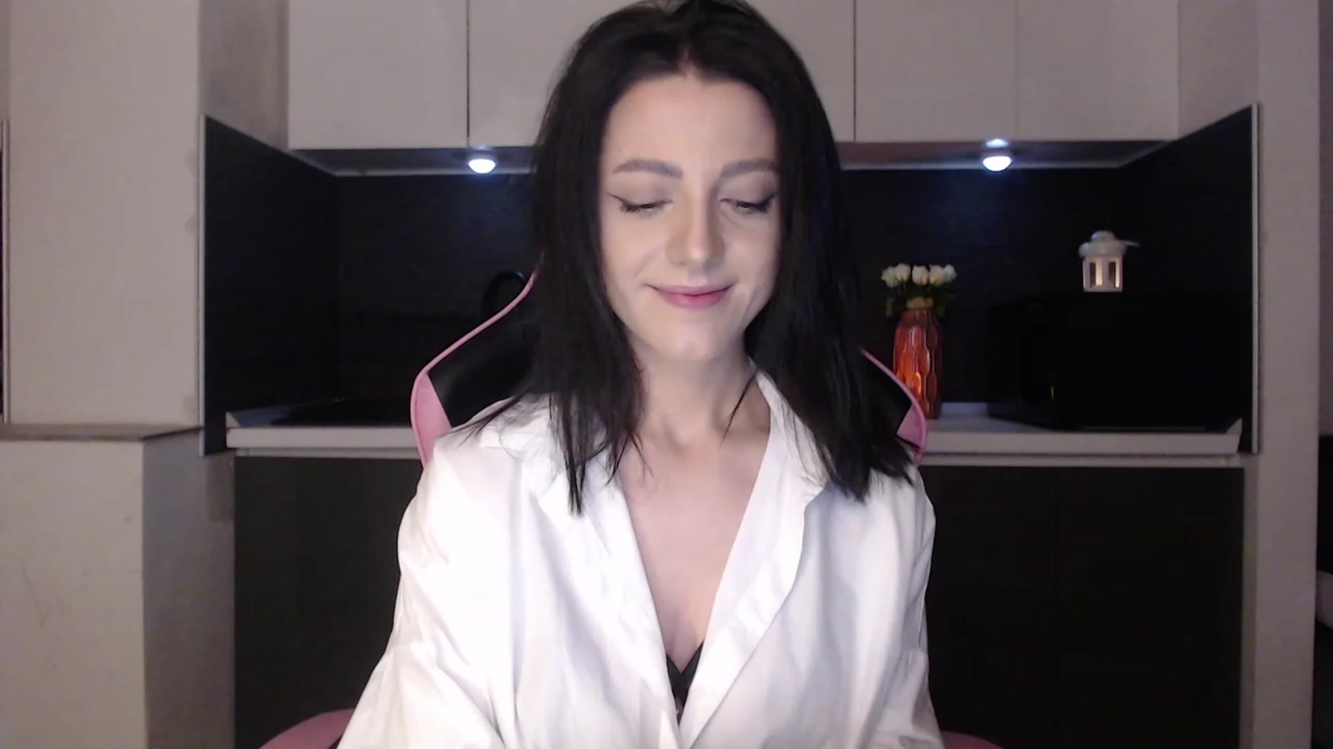 Gallery image thumbnail from masha0x0's myfreecams stream on, 03/16/2024, 22:05 image 12 of 20