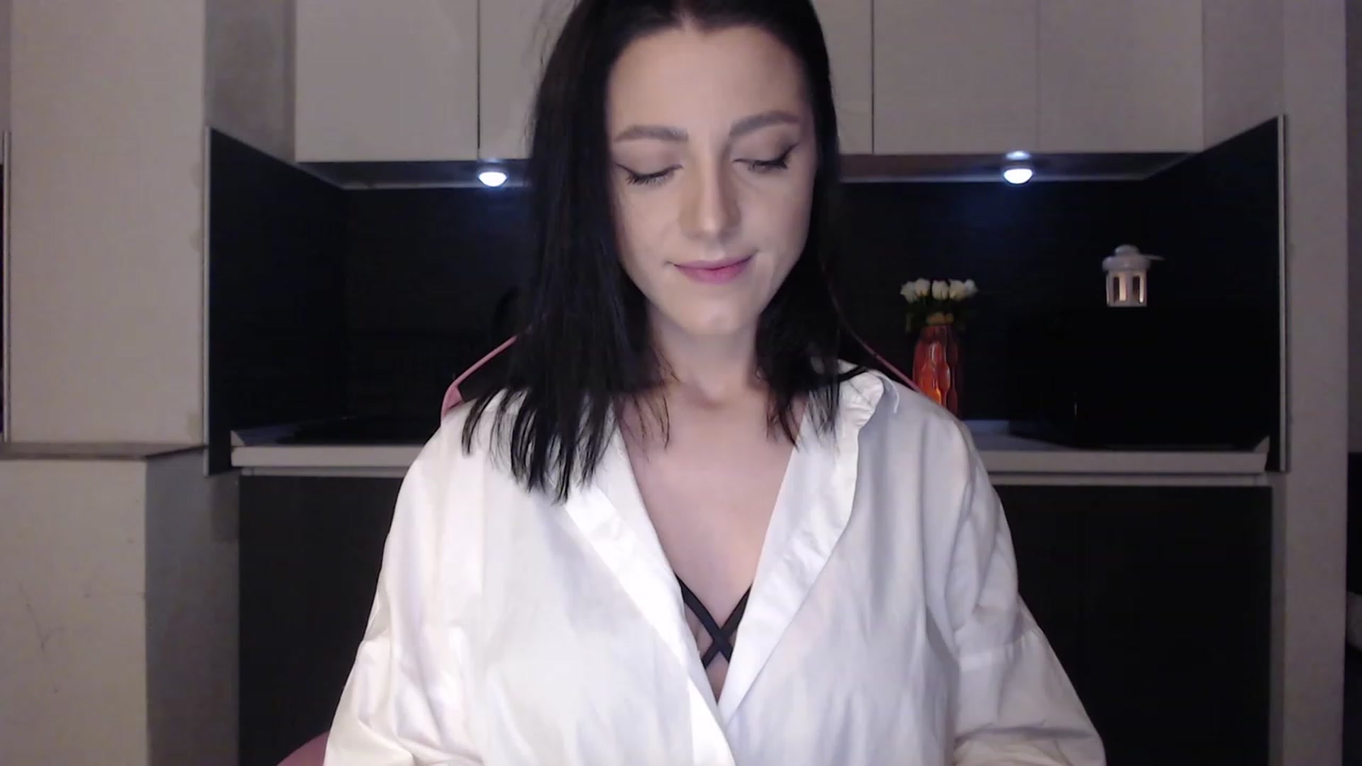 Gallery image thumbnail from masha0x0's myfreecams stream on, 03/16/2024, 22:05 image 15 of 20