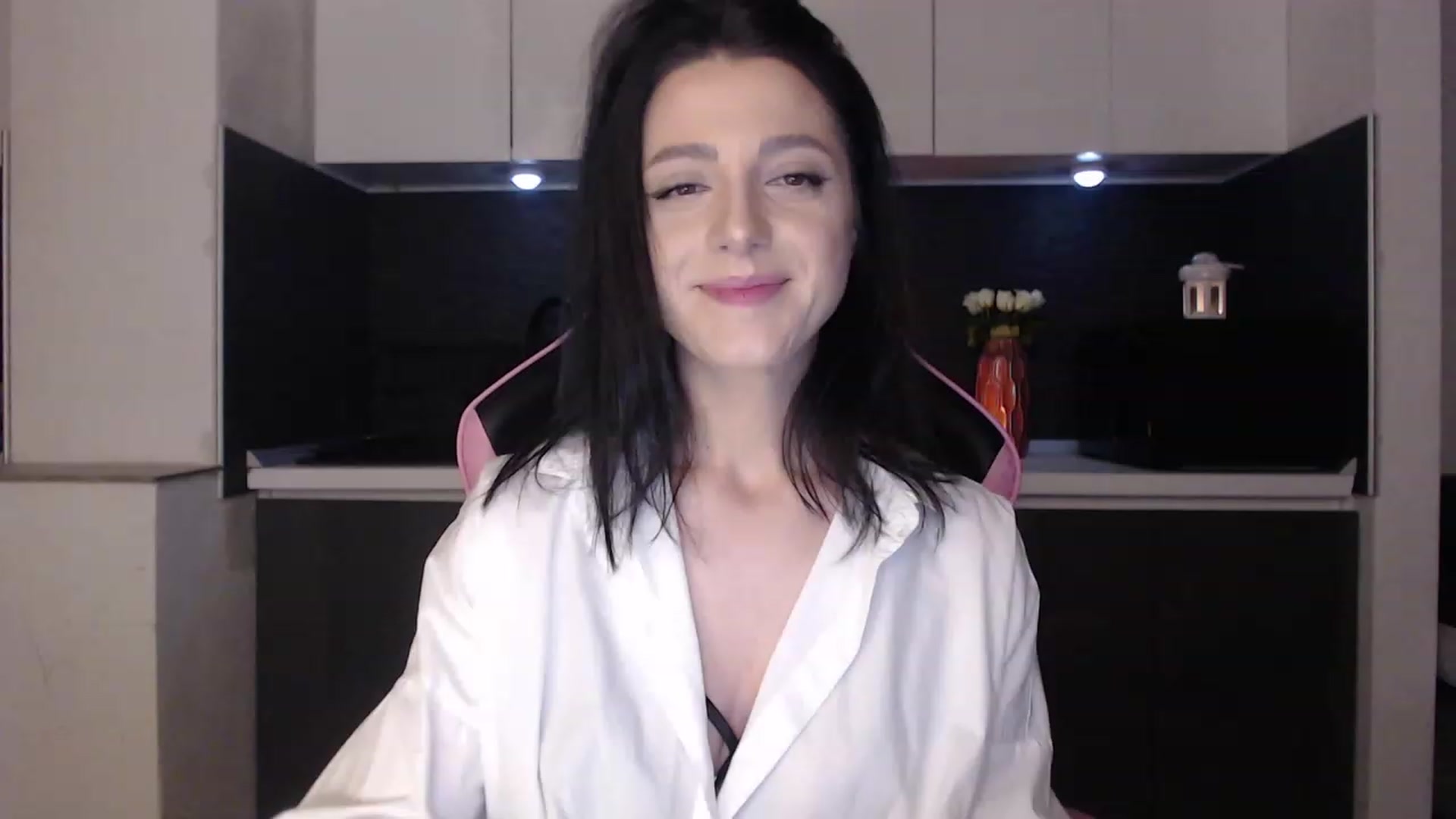 Gallery image thumbnail from masha0x0's myfreecams stream on, 03/16/2024, 22:05 image 10 of 20
