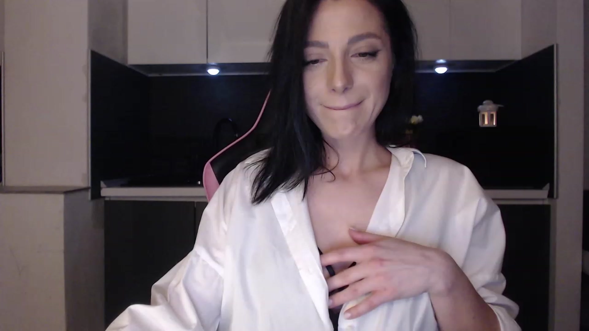 Gallery image thumbnail from masha0x0's myfreecams stream on, 03/16/2024, 22:47 image 13 of 20