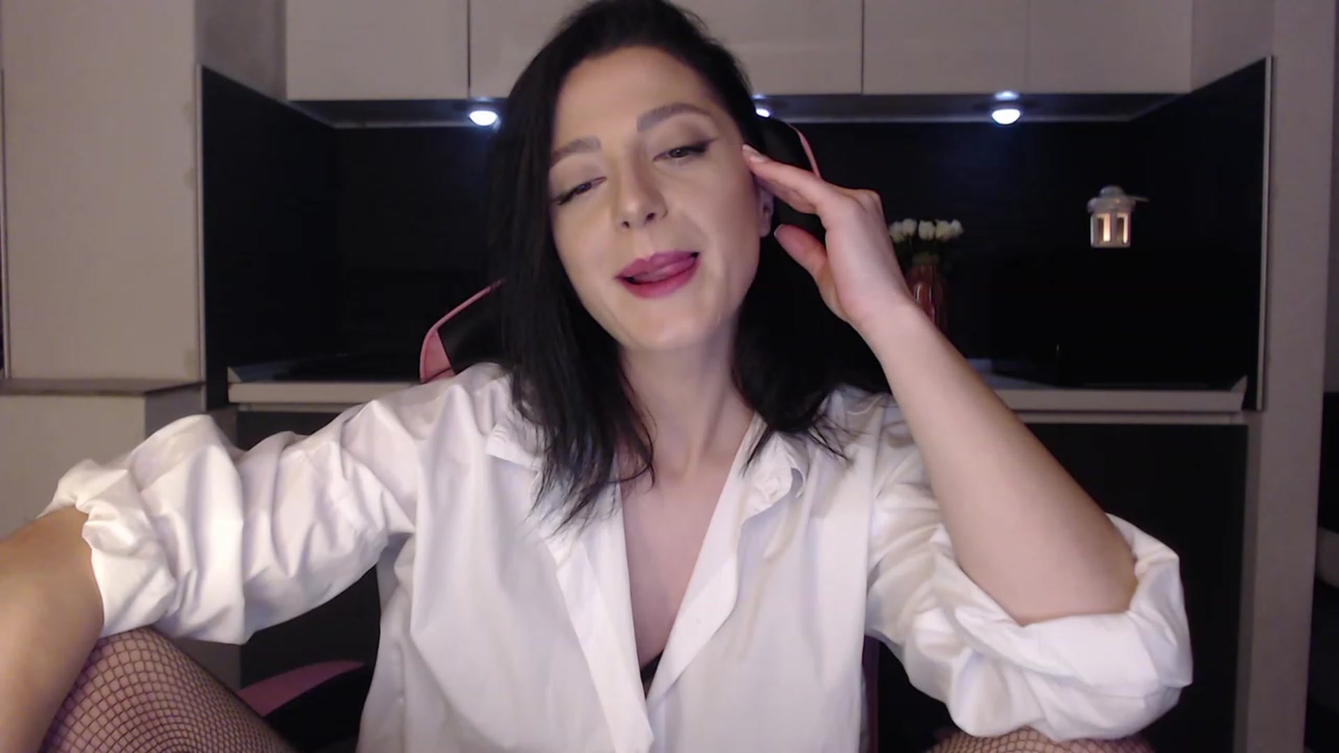 Gallery image thumbnail from masha0x0's myfreecams stream on, 03/17/2024, 24:27 image 4 of 20