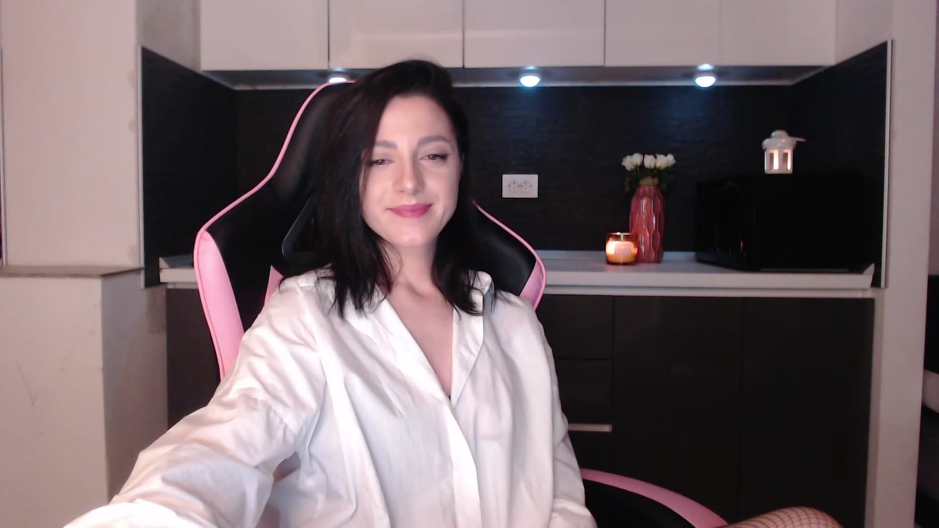 Gallery image thumbnail from masha0x0's myfreecams stream on, 03/17/2024, 24:27 image 12 of 20